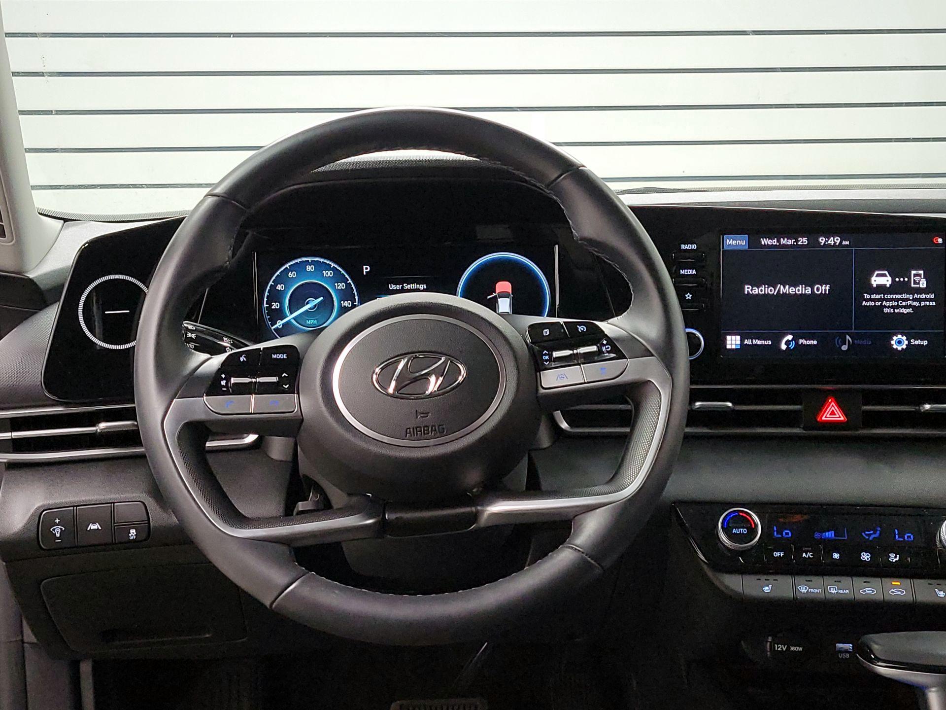 Thumbnail: 2022 Hyundai Elantra - 10