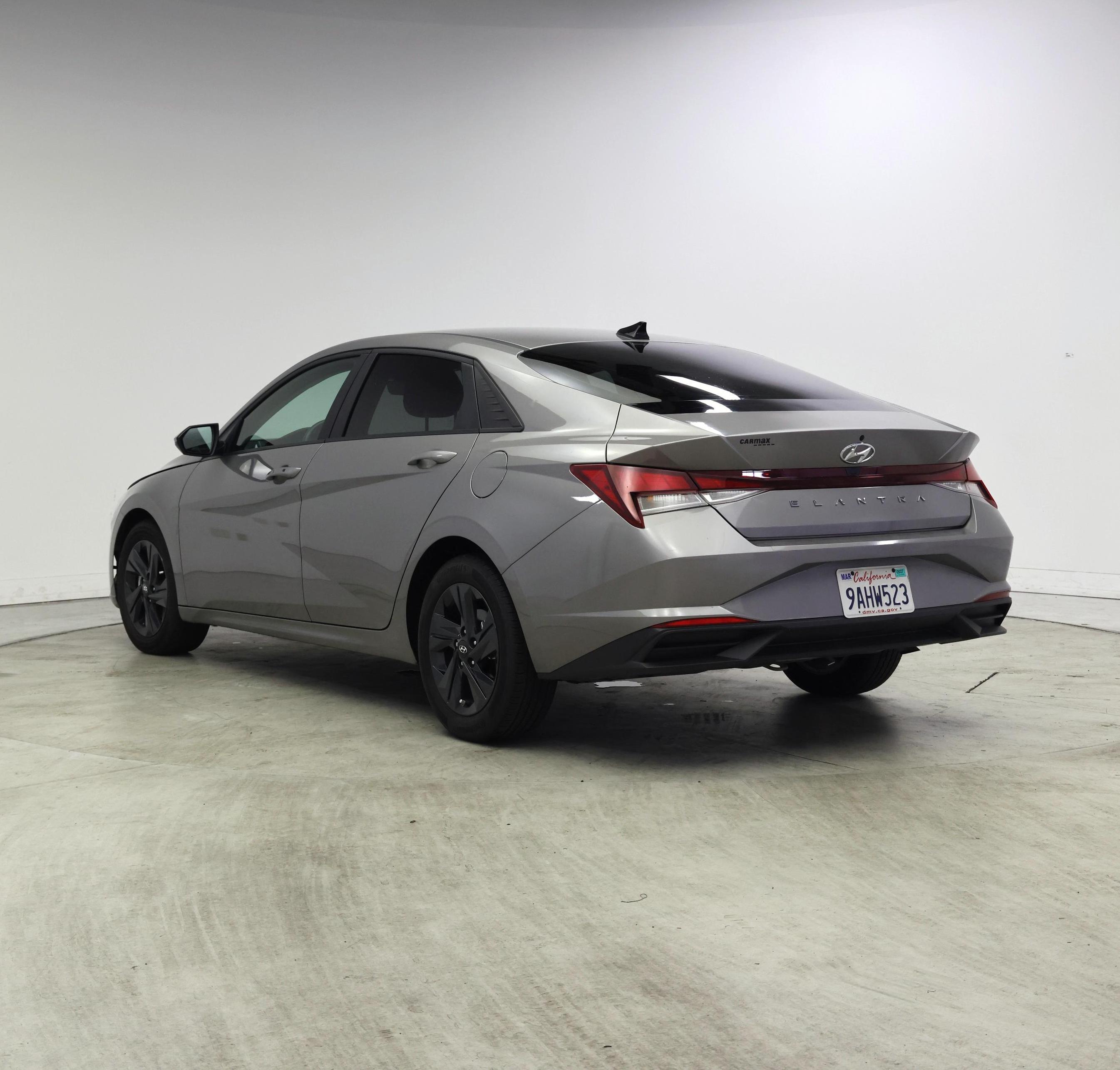 Thumbnail: 2022 Hyundai Elantra - 2