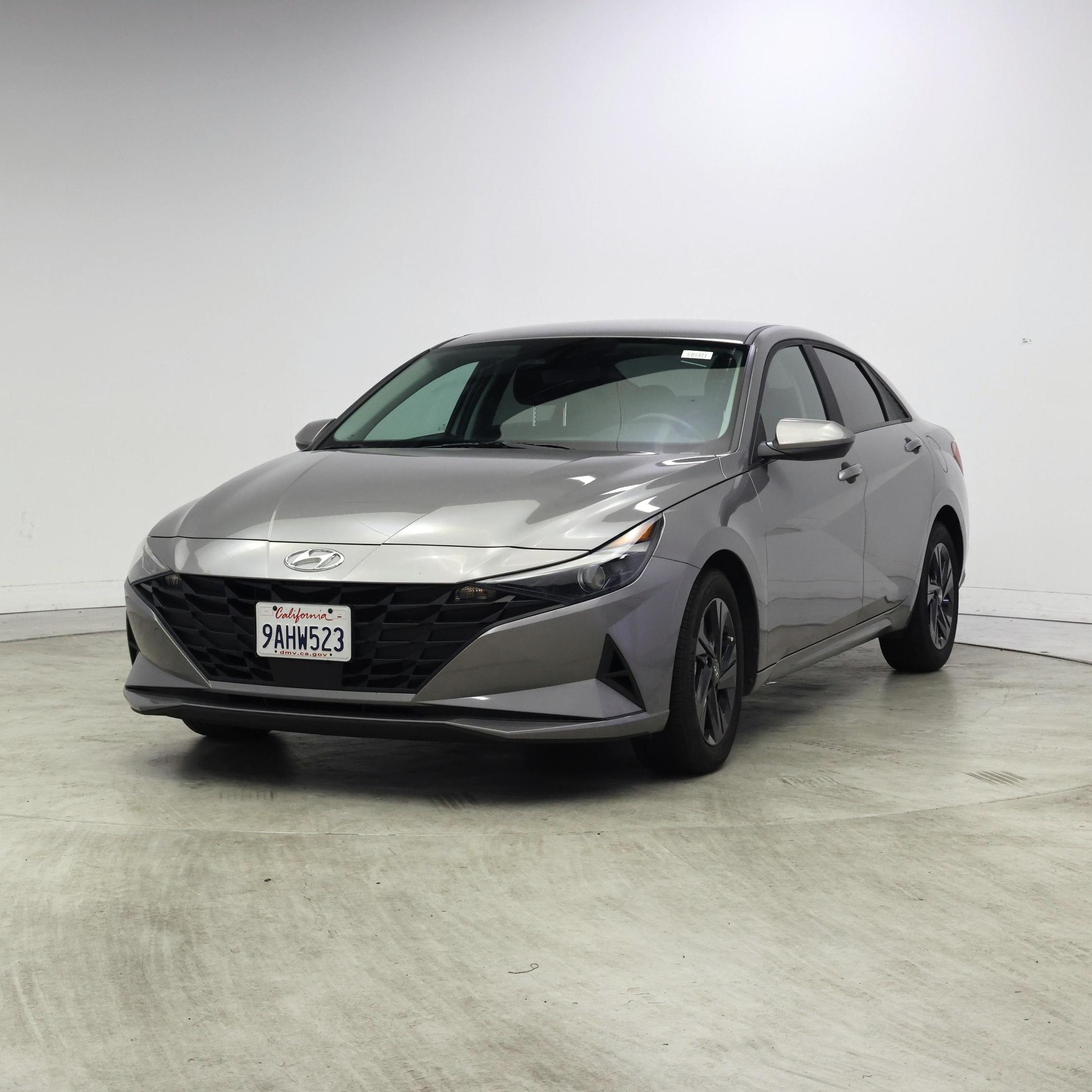 Thumbnail: 2022 Hyundai Elantra - 4