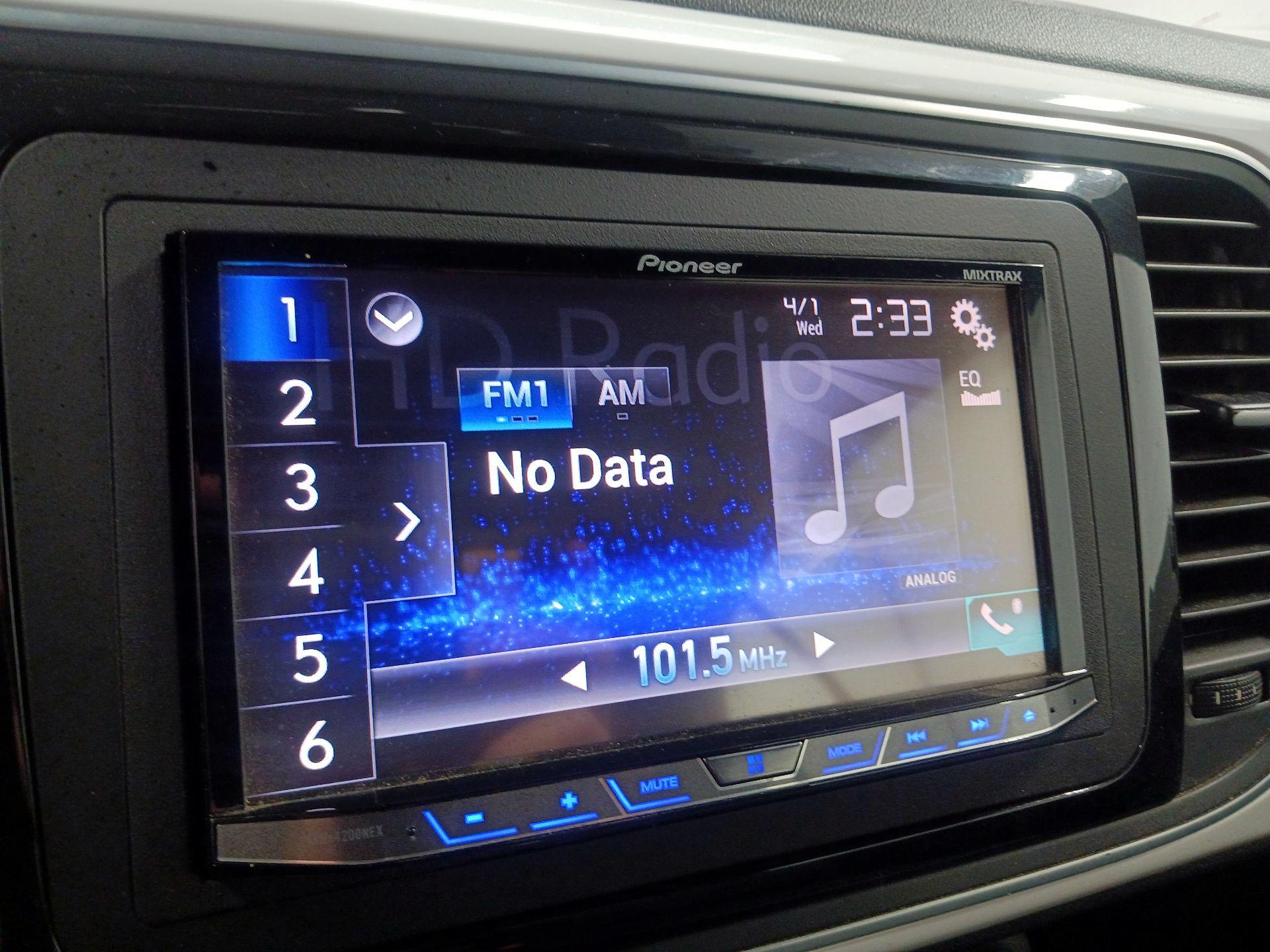 Thumbnail: 2014 Volkswagen Beetle - 15