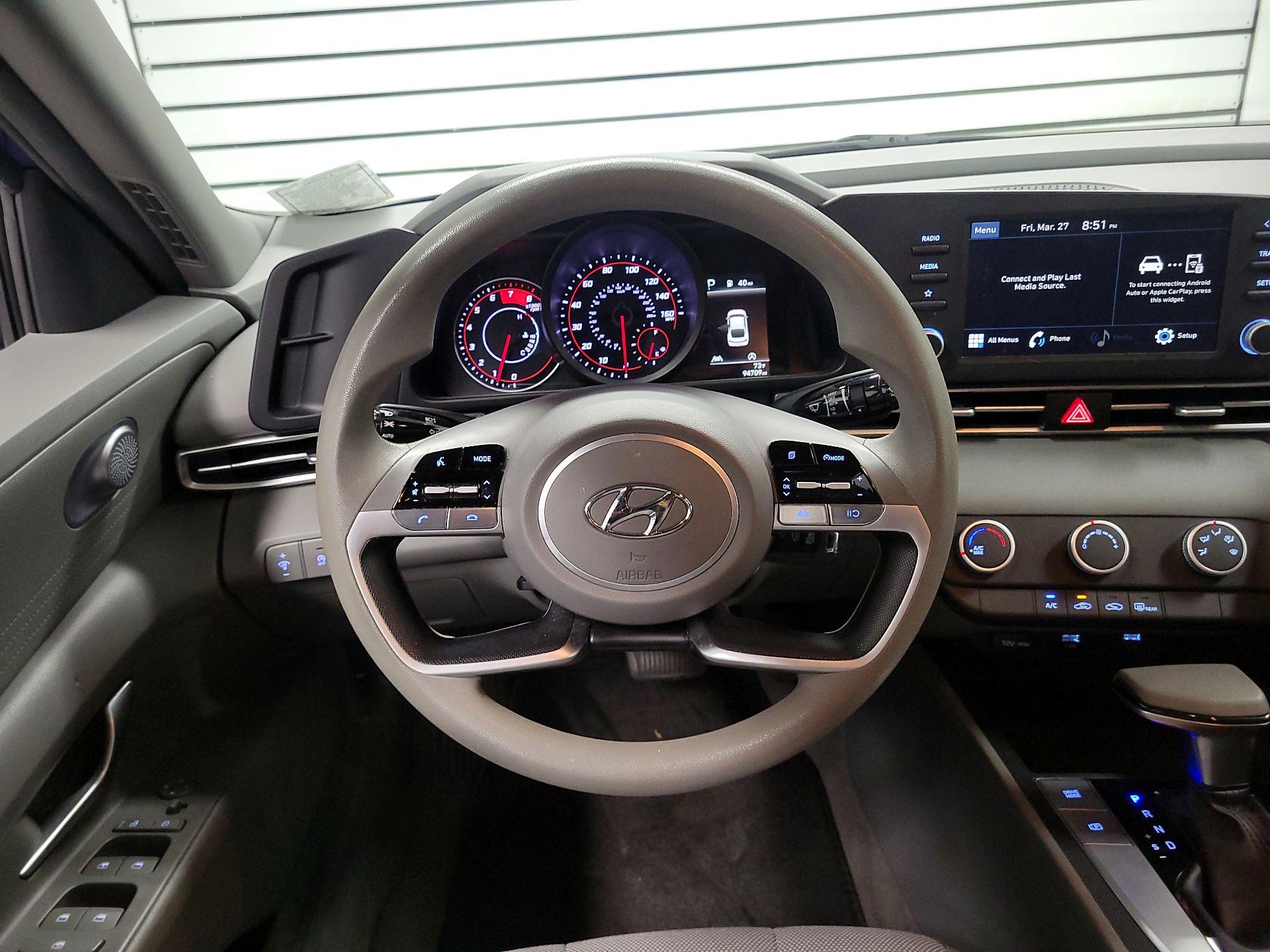 Thumbnail: 2023 Hyundai Elantra - 10