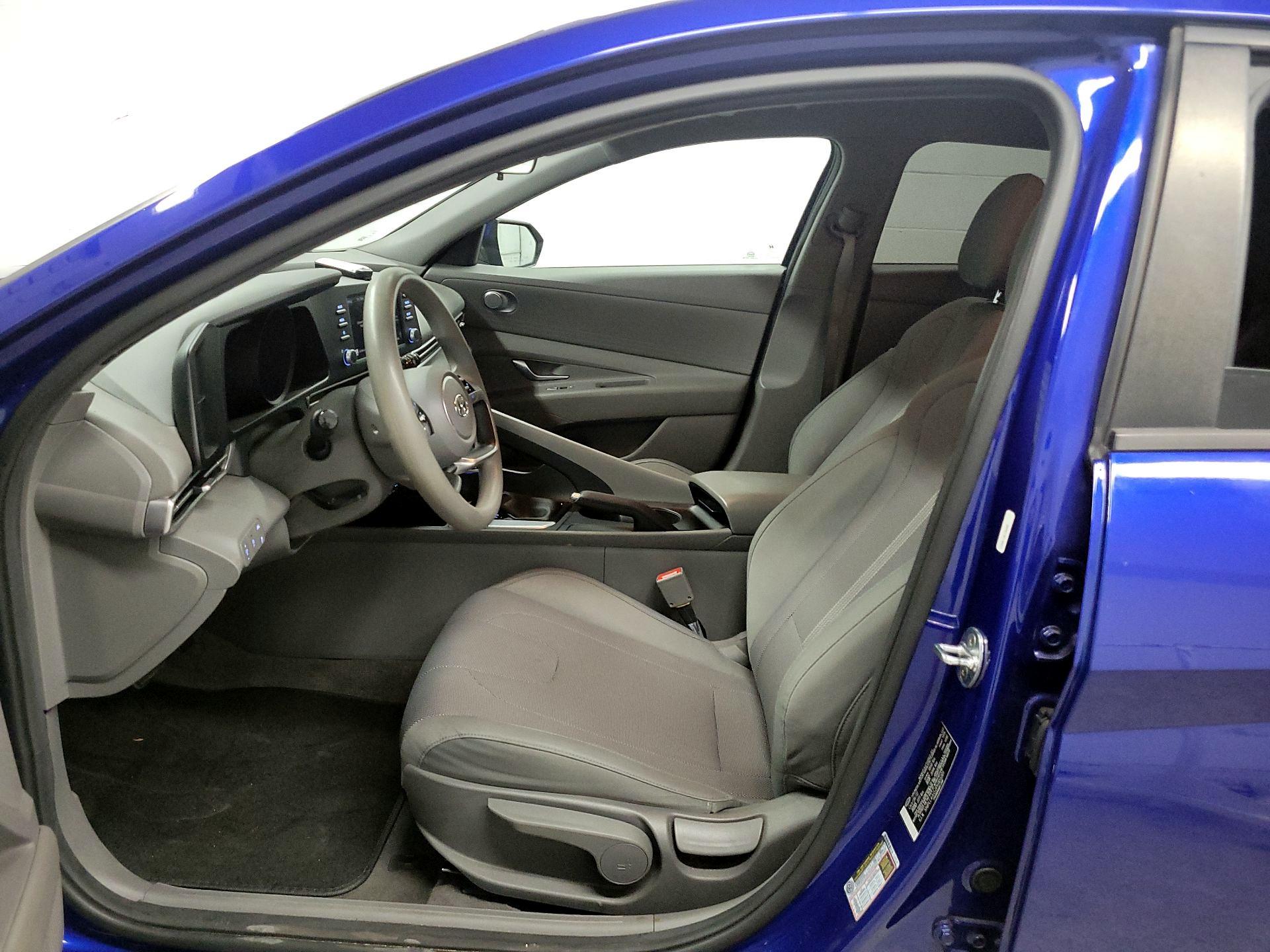 Thumbnail: 2023 Hyundai Elantra - 11