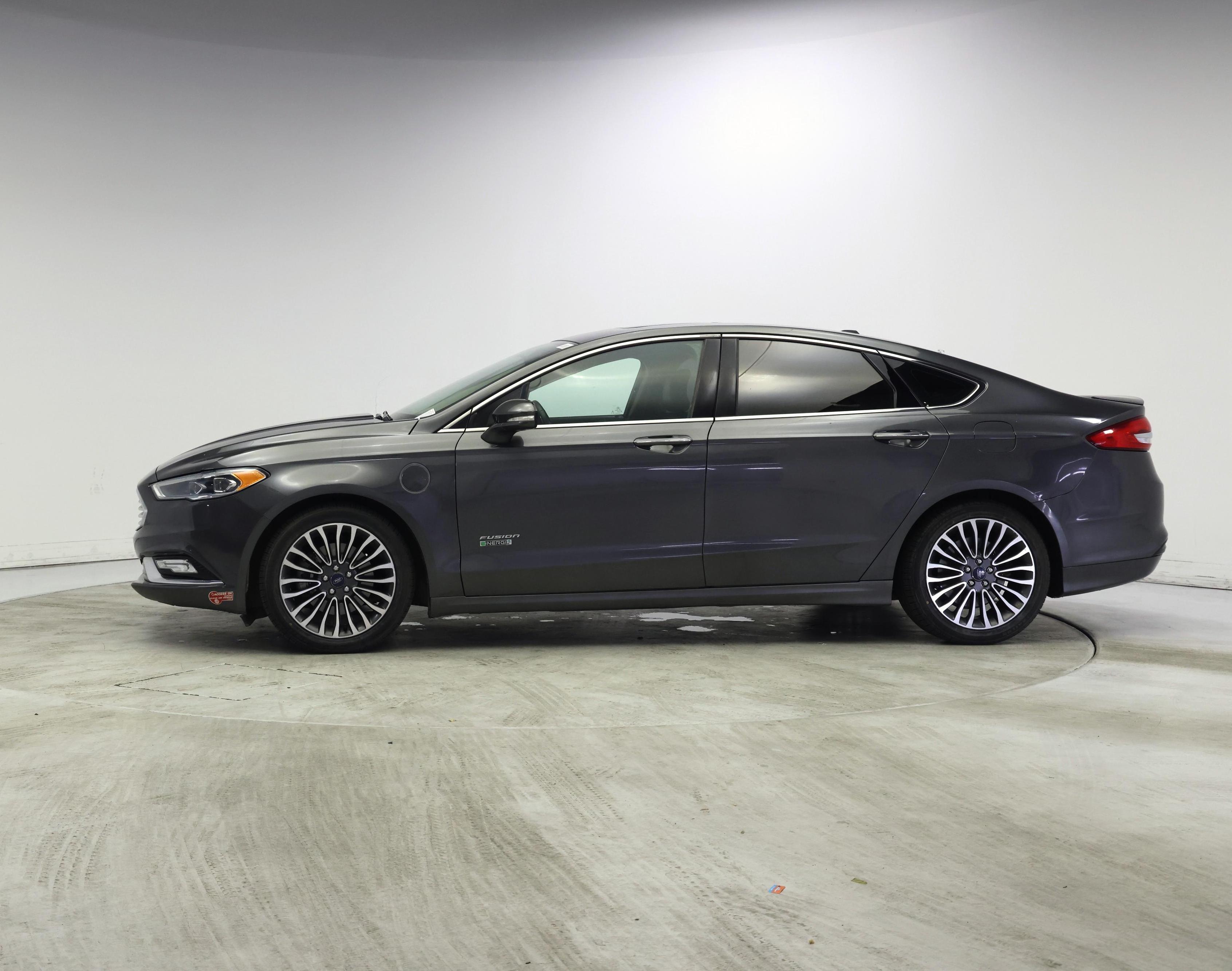 Thumbnail: 2017 Ford Fusion - 3