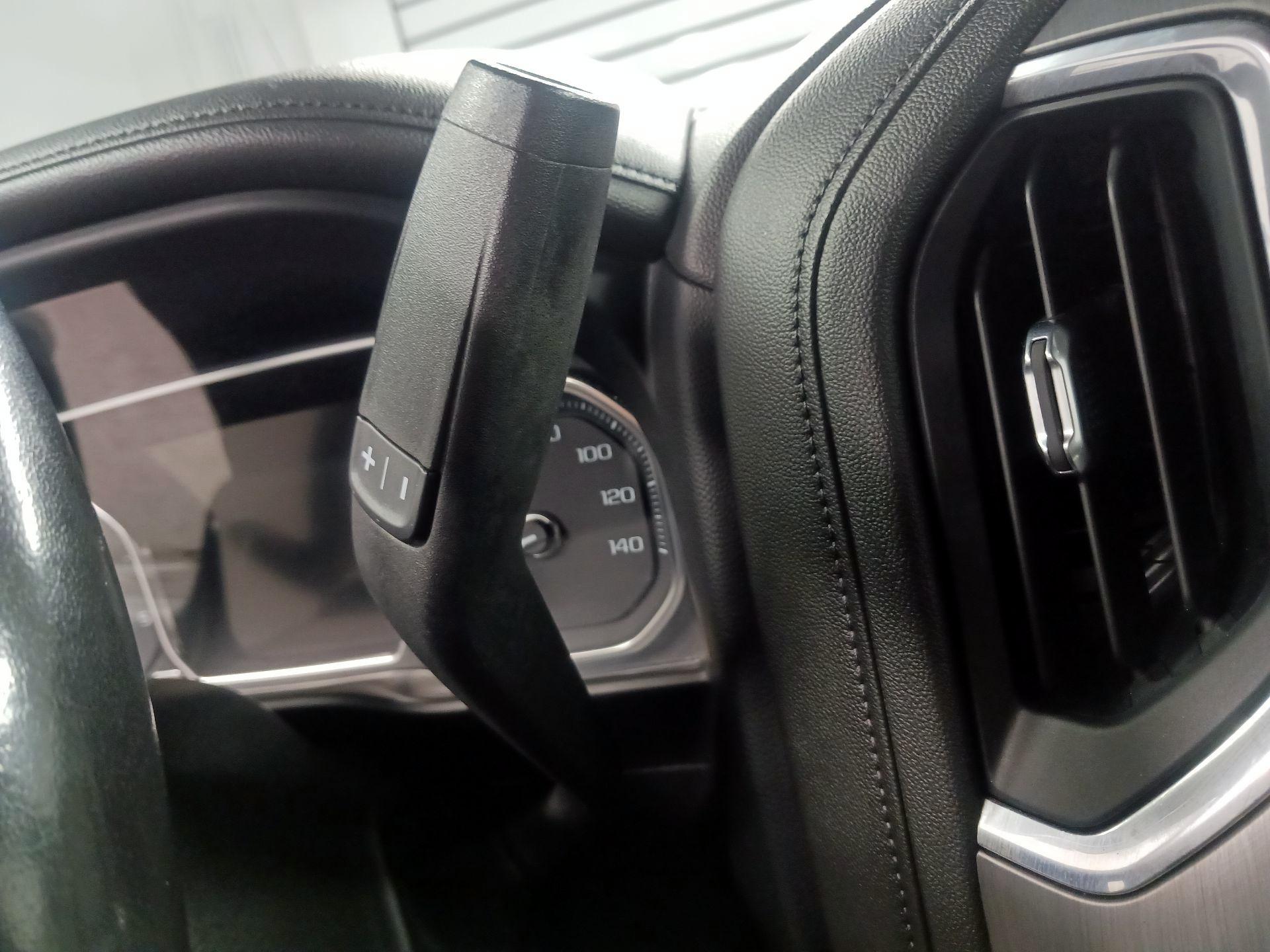 Thumbnail: 2021 GMC Sierra 2500 - 17