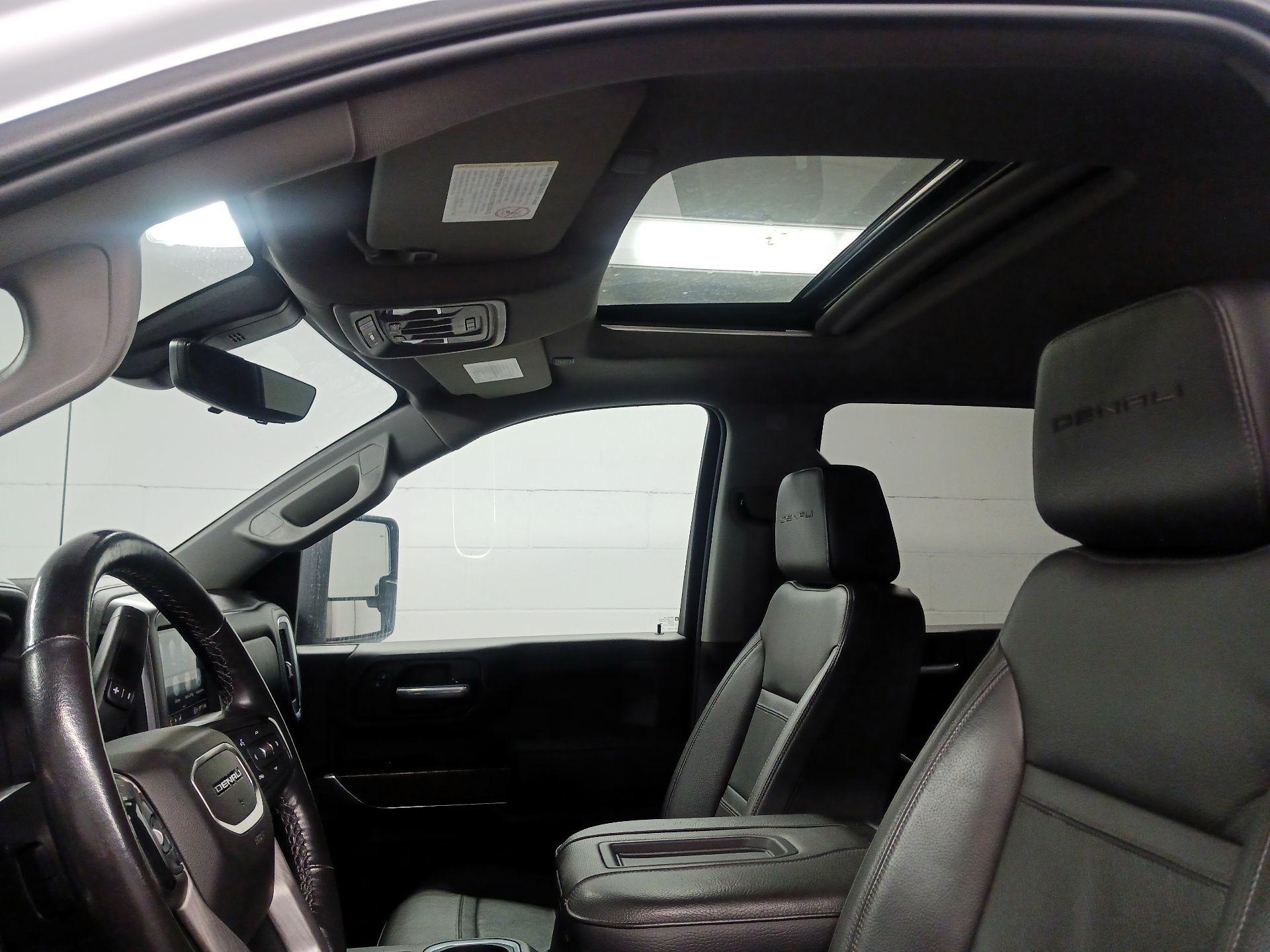 Thumbnail: 2021 GMC Sierra 2500 - 19