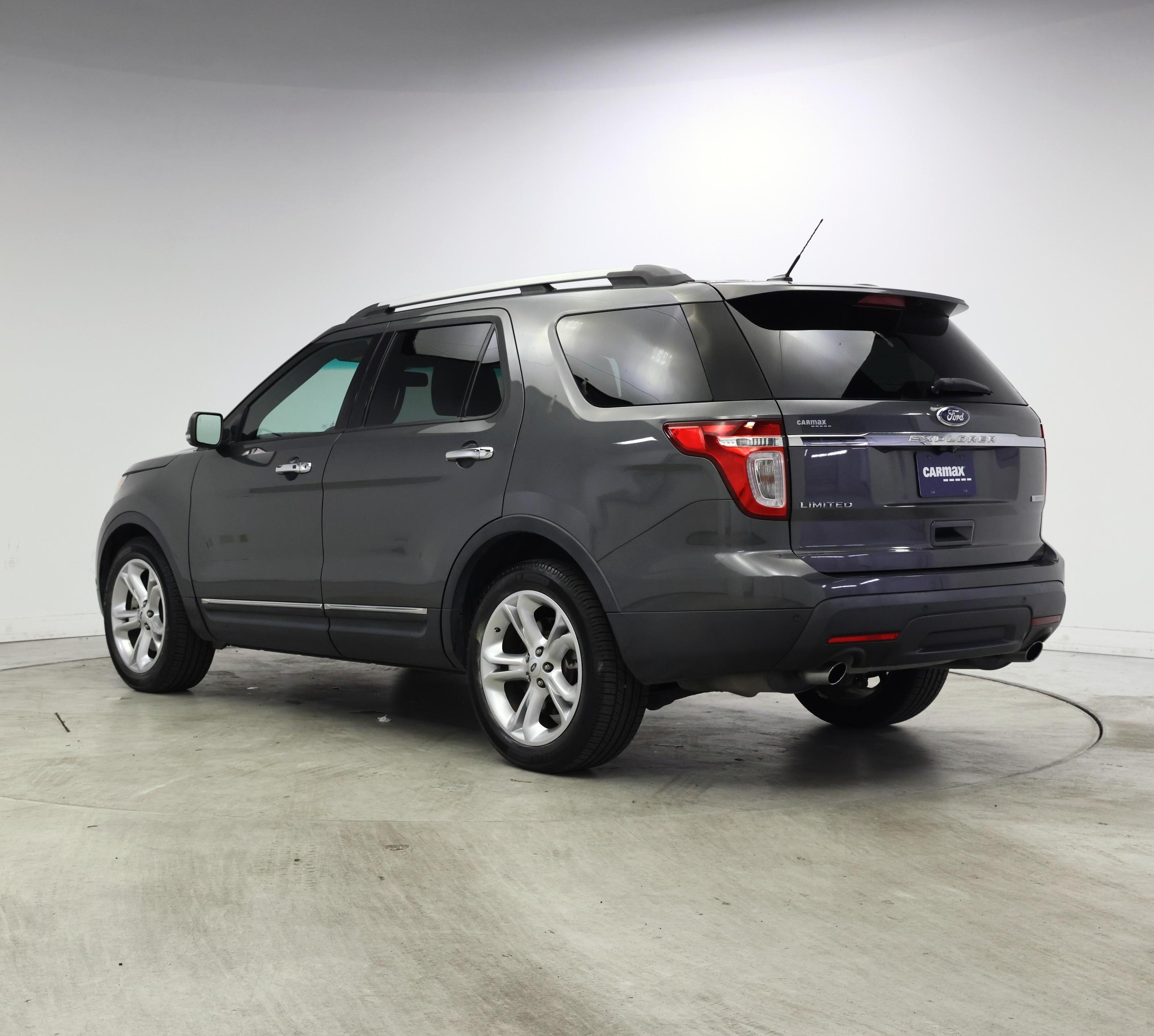 Thumbnail: 2015 Ford Explorer - 2