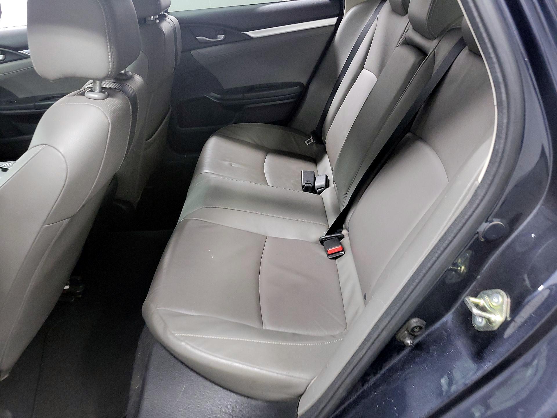 Thumbnail: 2016 Honda Civic - 18