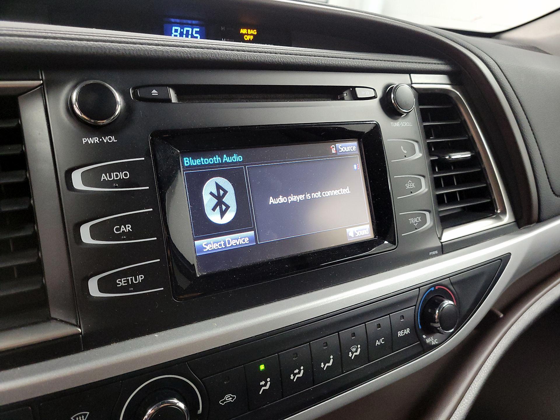 Thumbnail: 2019 Toyota Highlander - 14