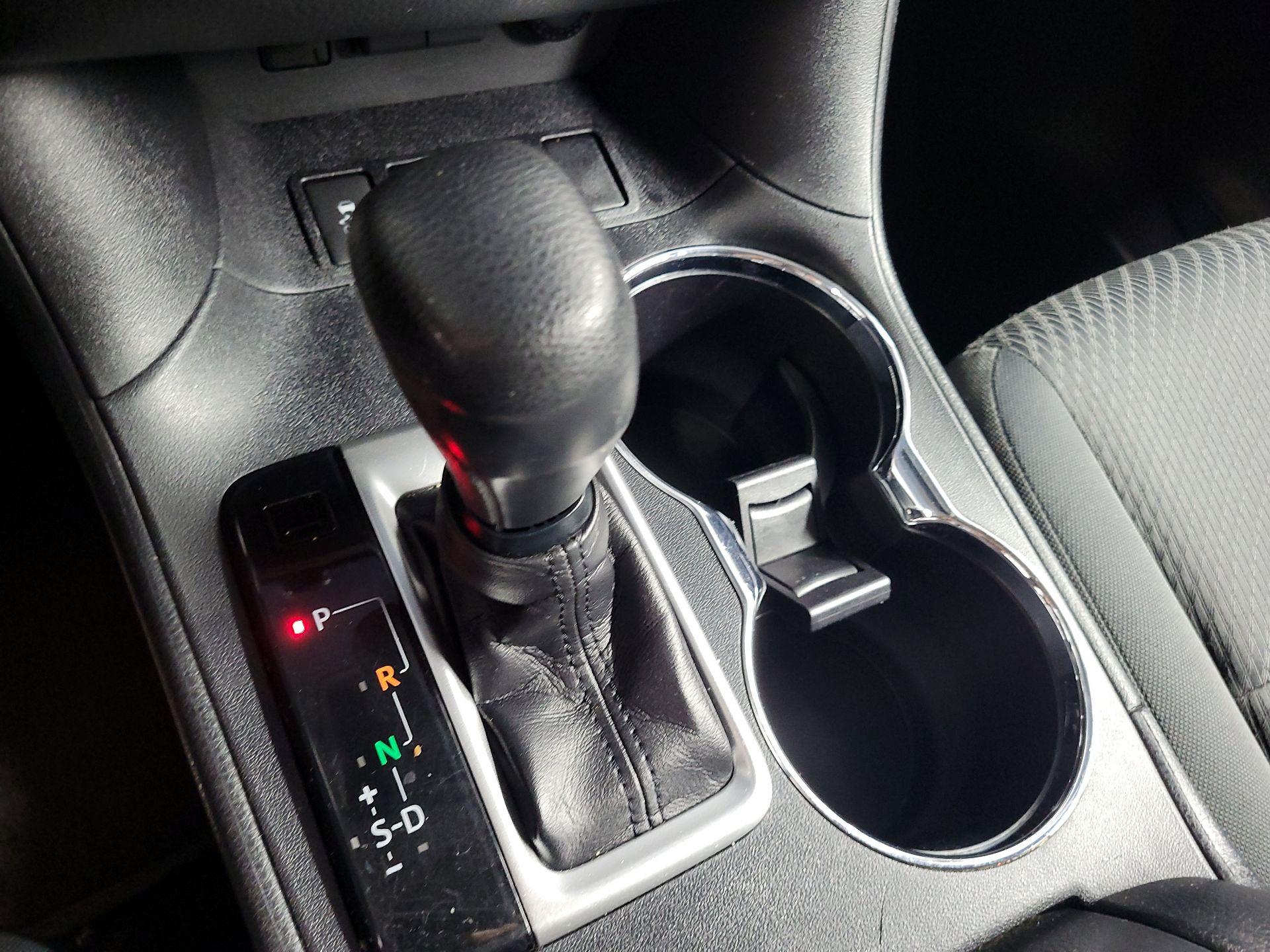 Thumbnail: 2019 Toyota Highlander - 16