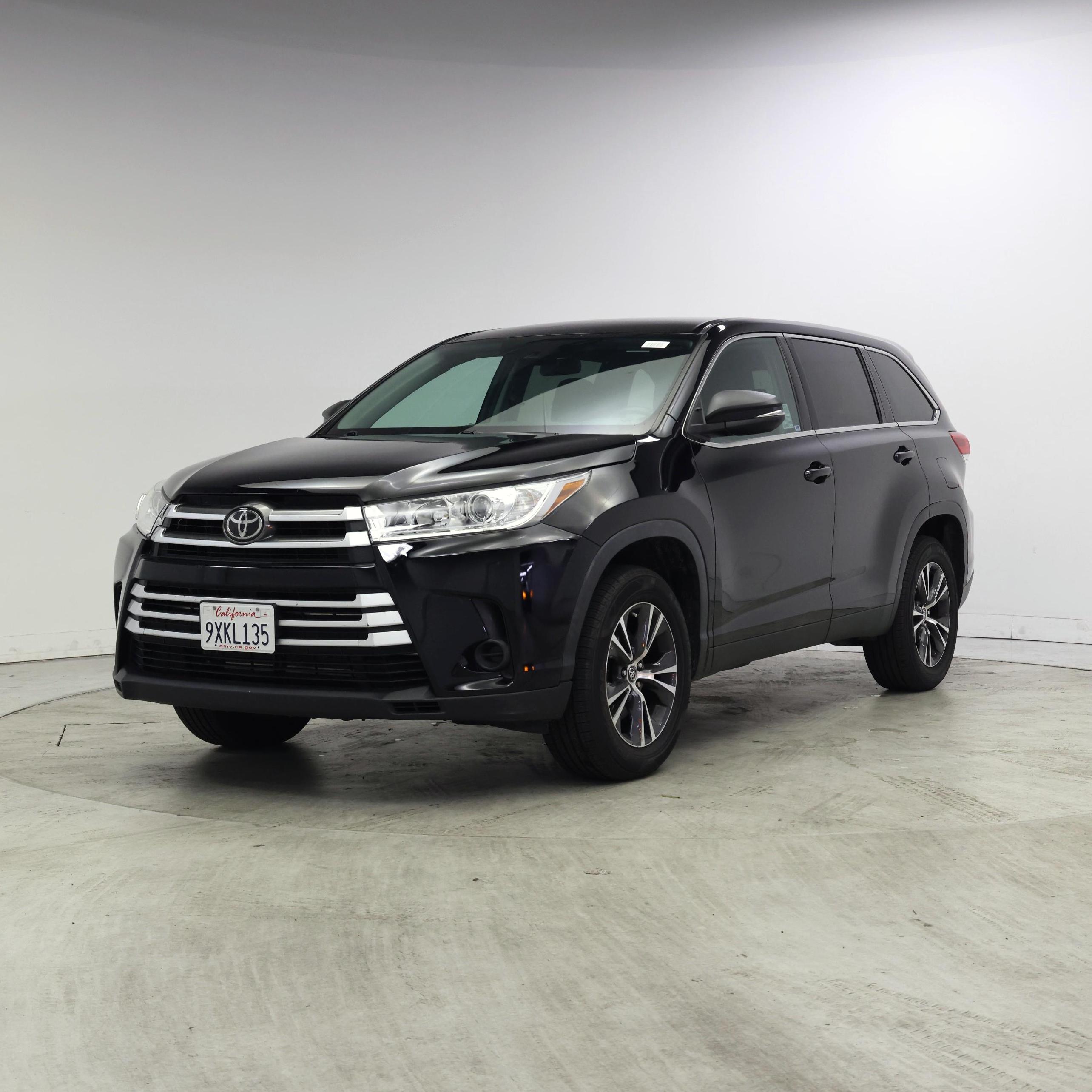 Thumbnail: 2019 Toyota Highlander - 4
