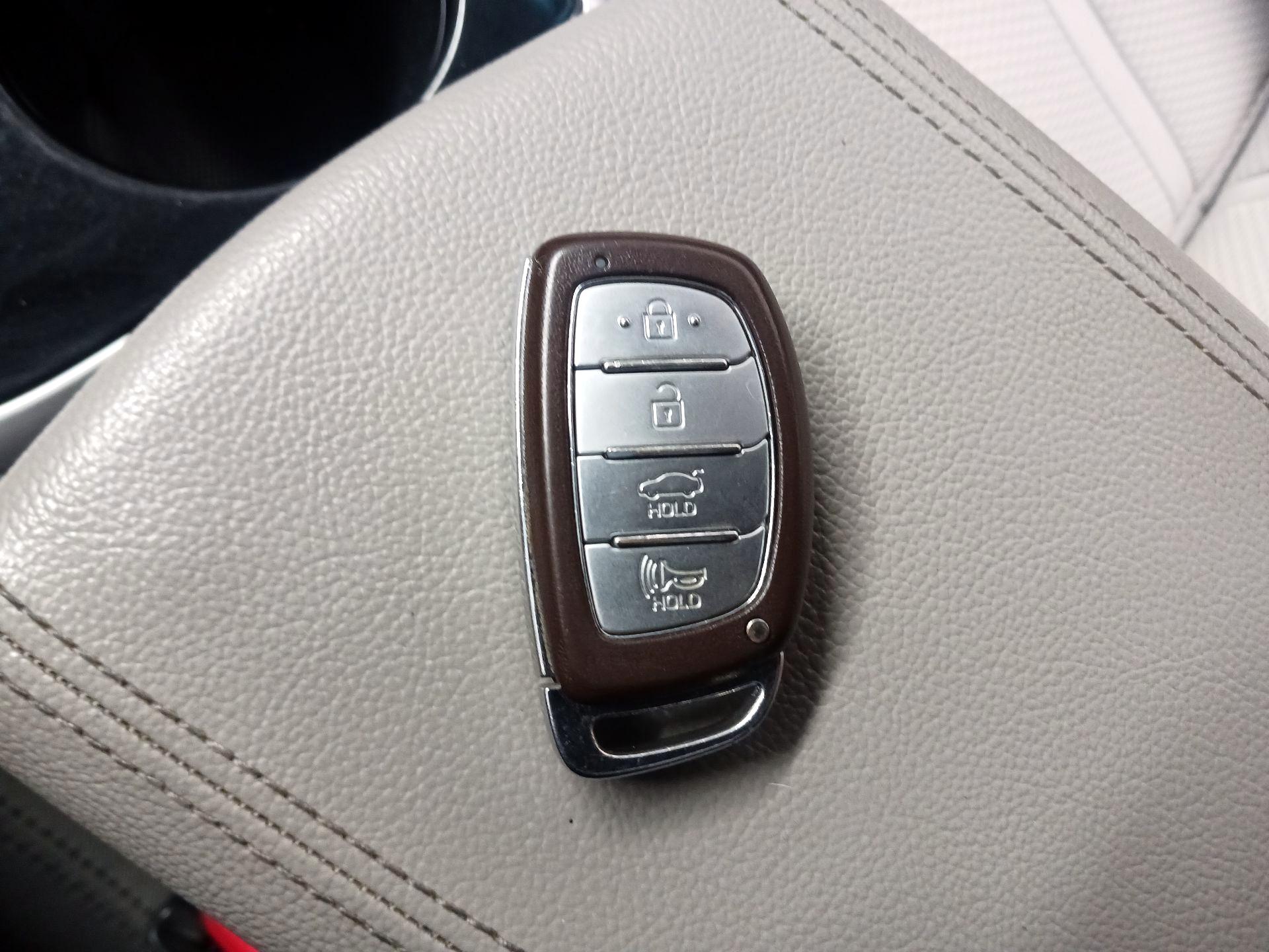 Thumbnail: 2018 Hyundai Sonata - 18
