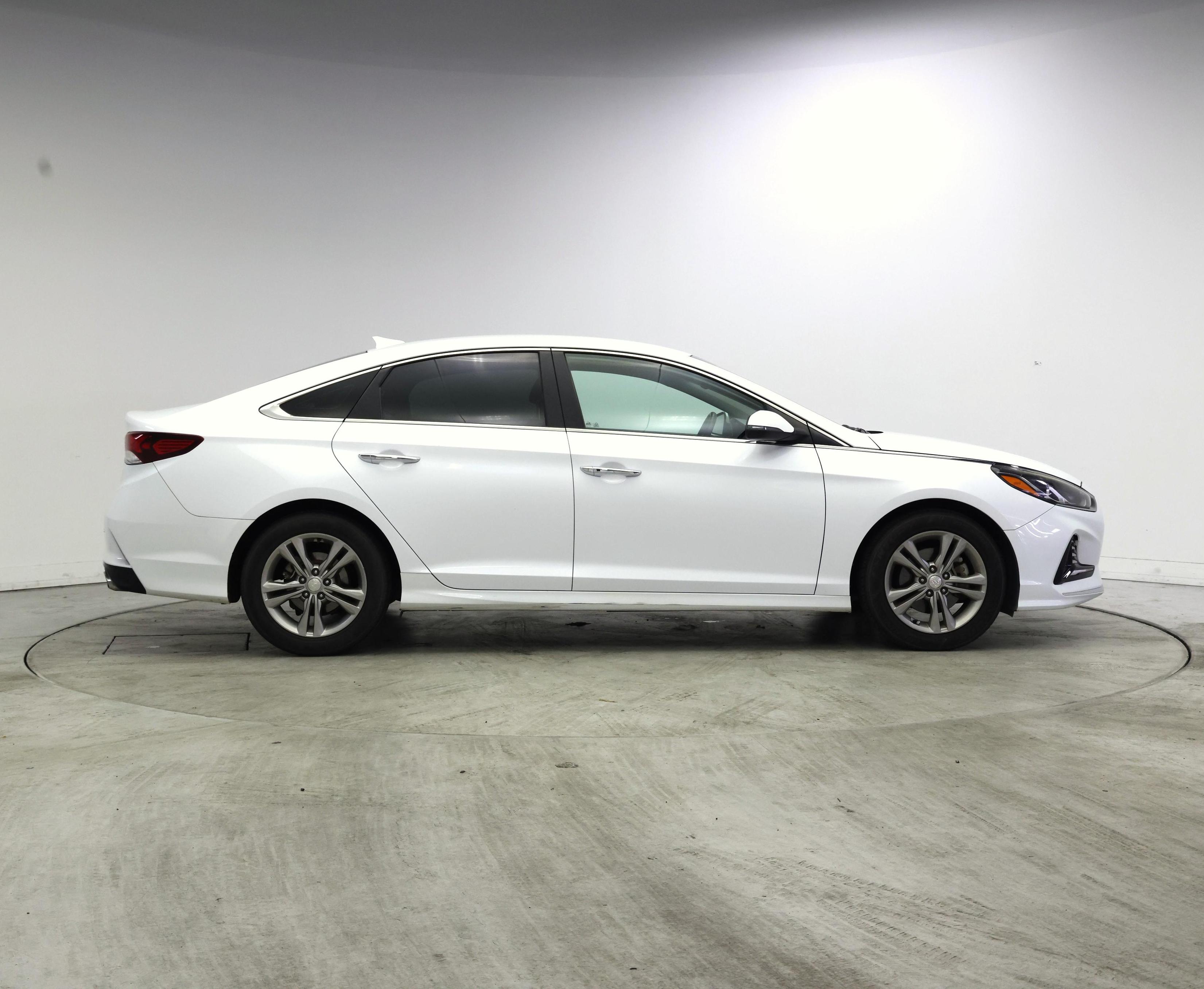 Thumbnail: 2018 Hyundai Sonata - 7