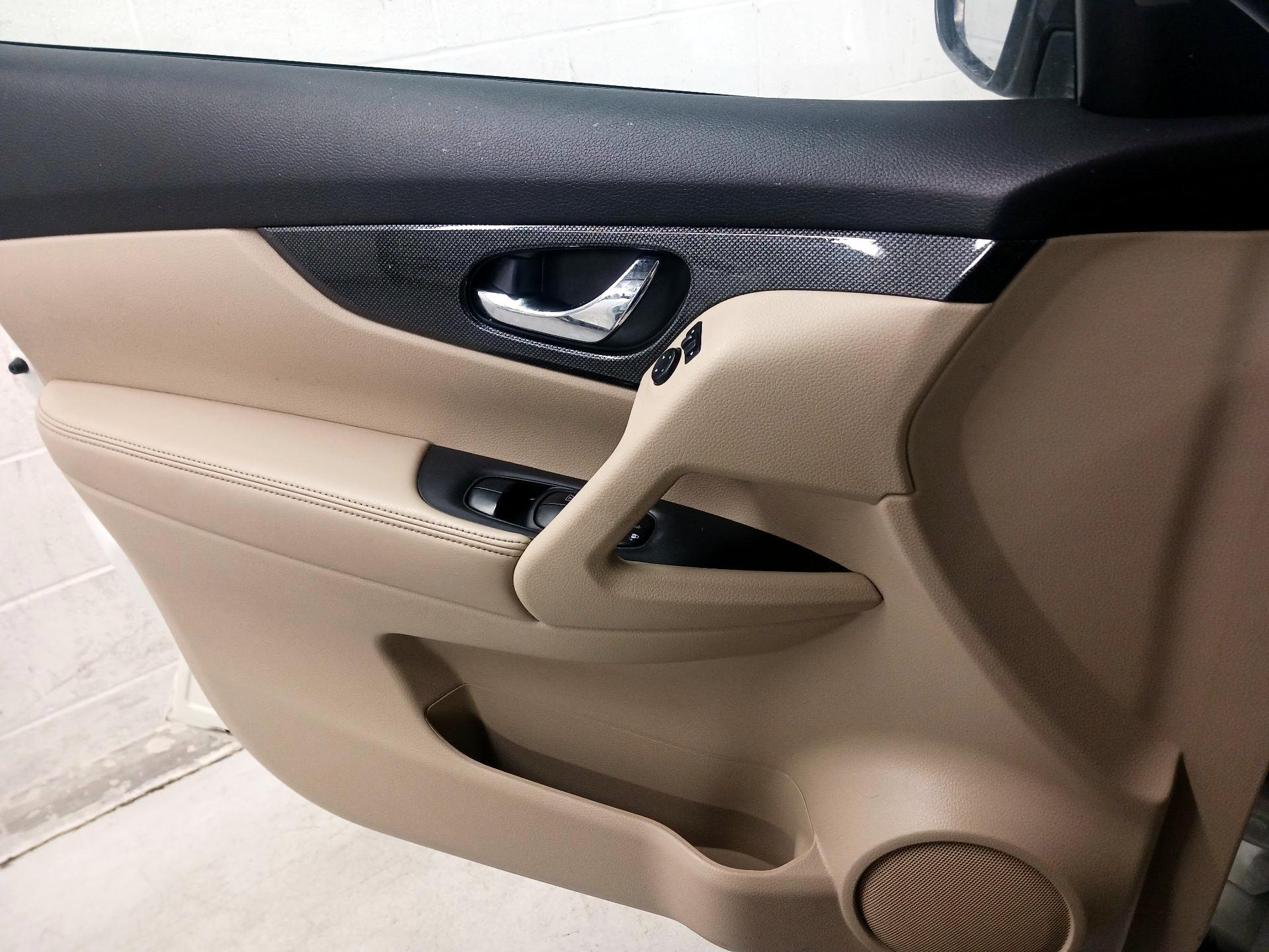 Thumbnail: 2014 Nissan Rogue - 12