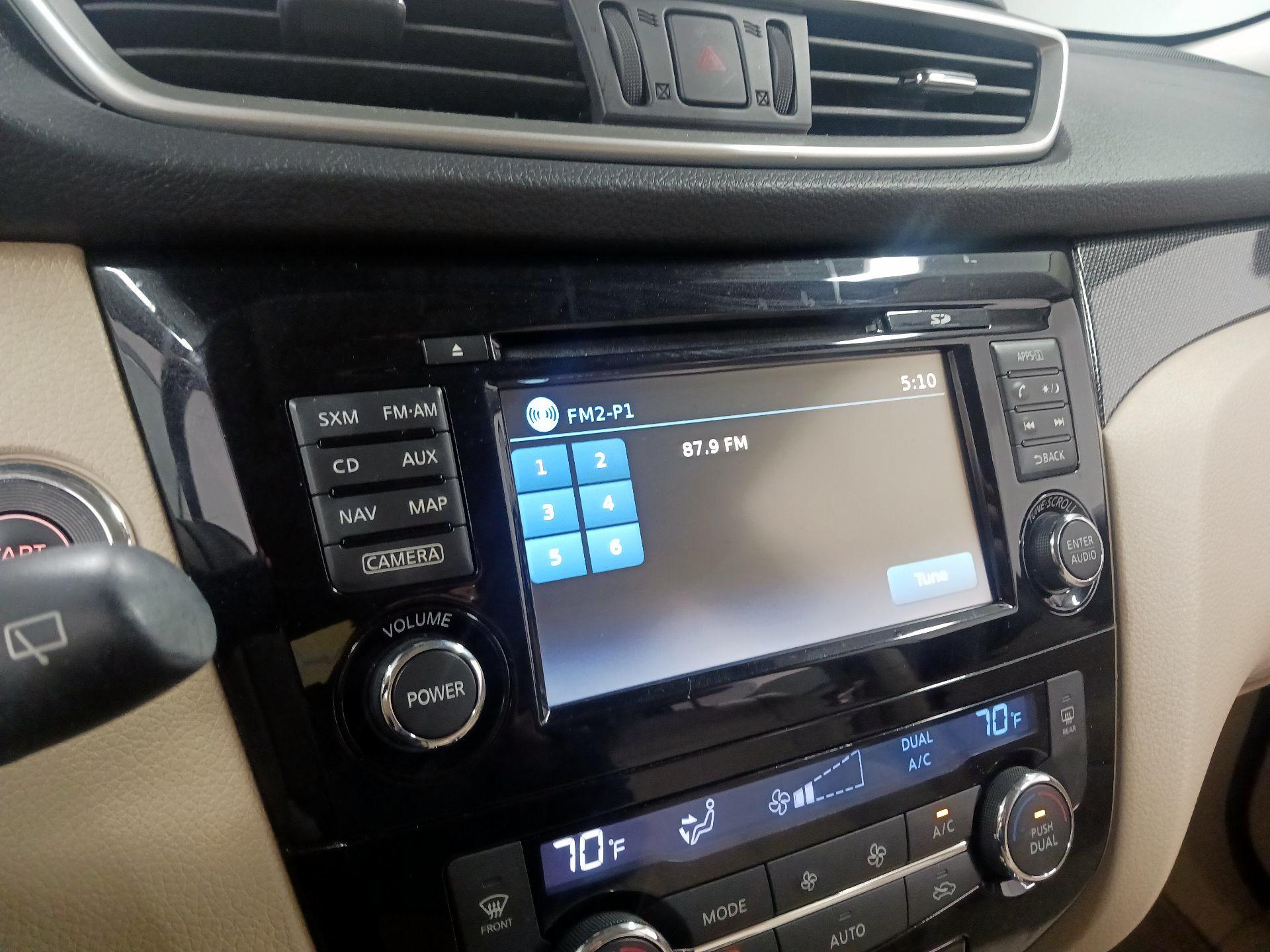 Thumbnail: 2014 Nissan Rogue - 15