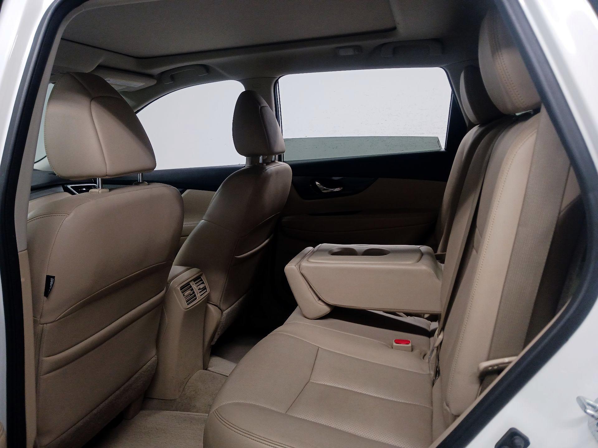 Thumbnail: 2014 Nissan Rogue - 19