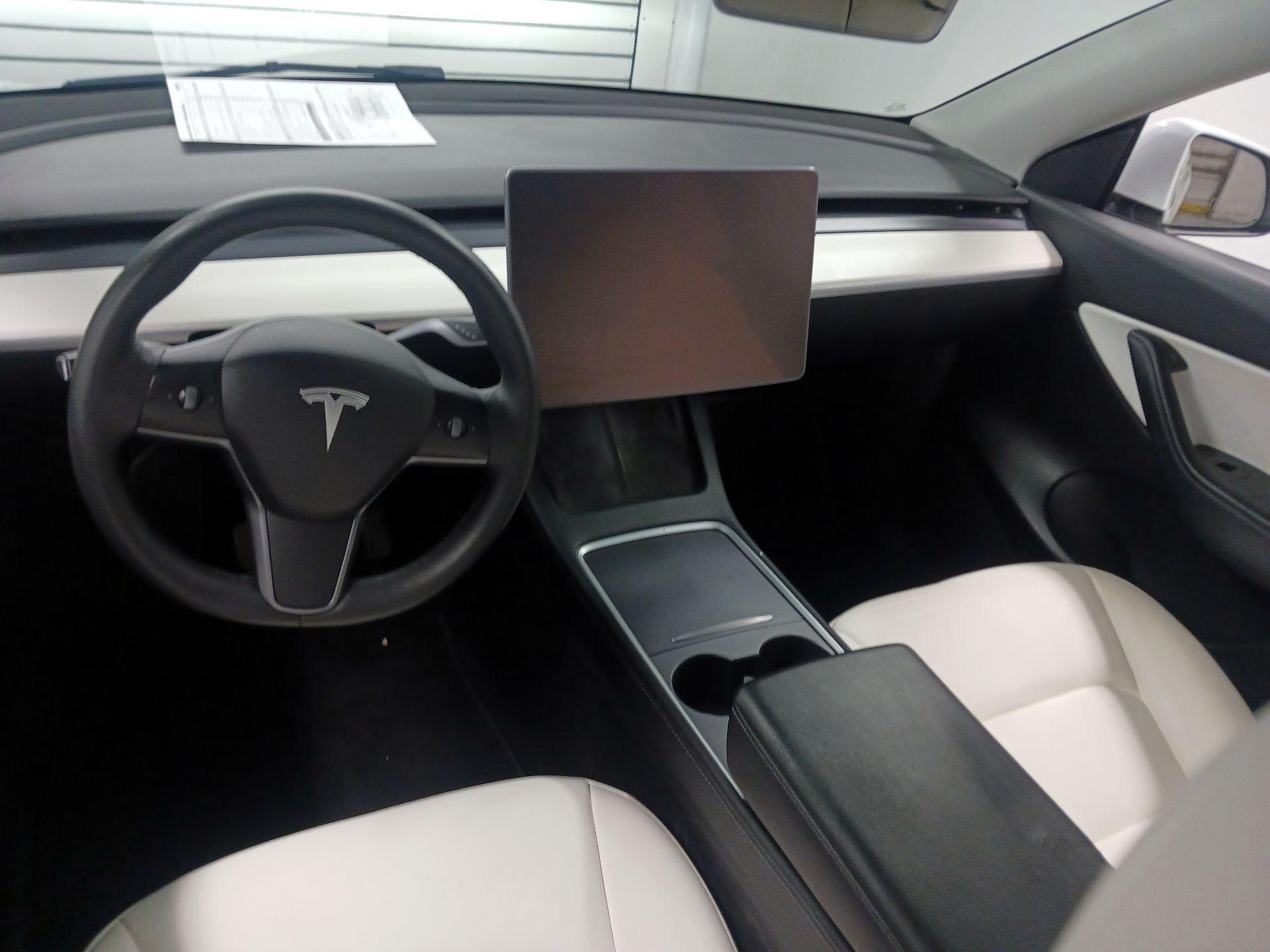 Thumbnail: 2022 Tesla Model Y - 9
