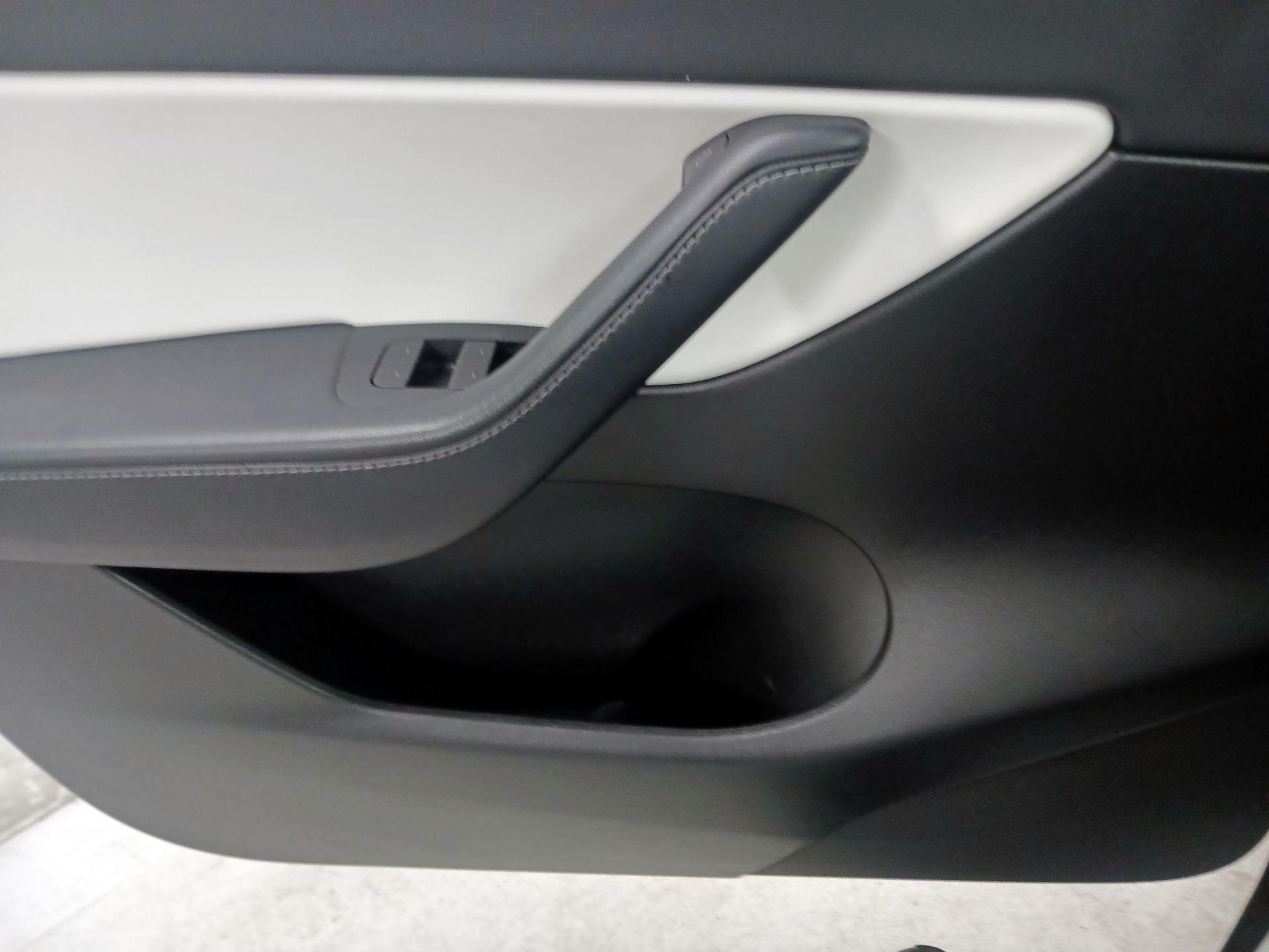 Thumbnail: 2022 Tesla Model Y - 12