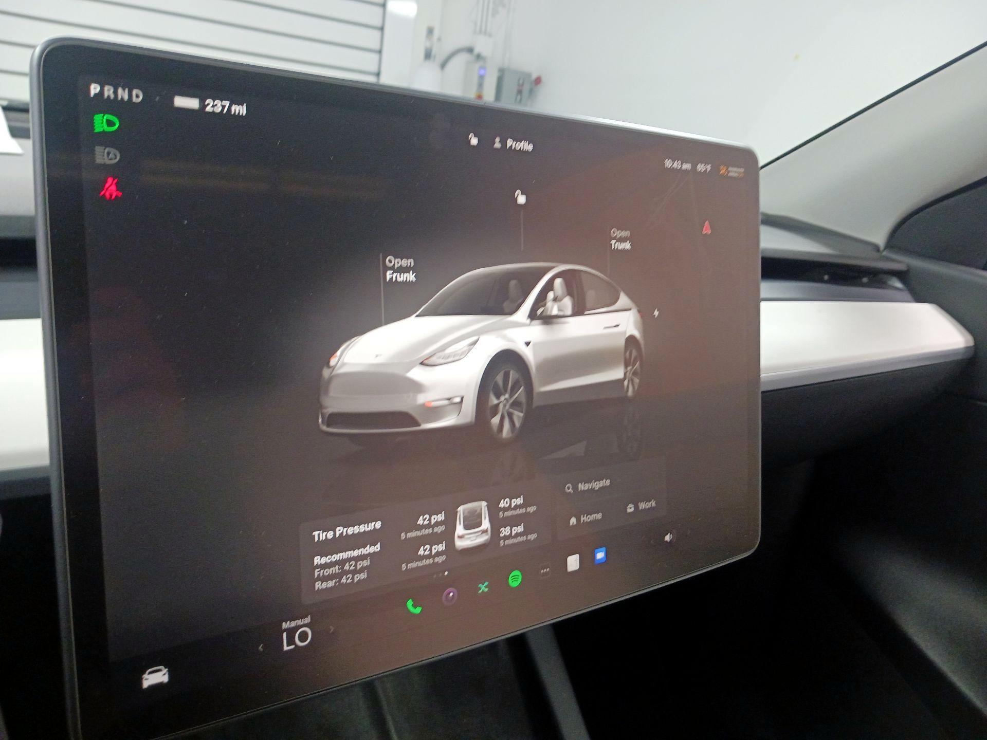 Thumbnail: 2022 Tesla Model Y - 14