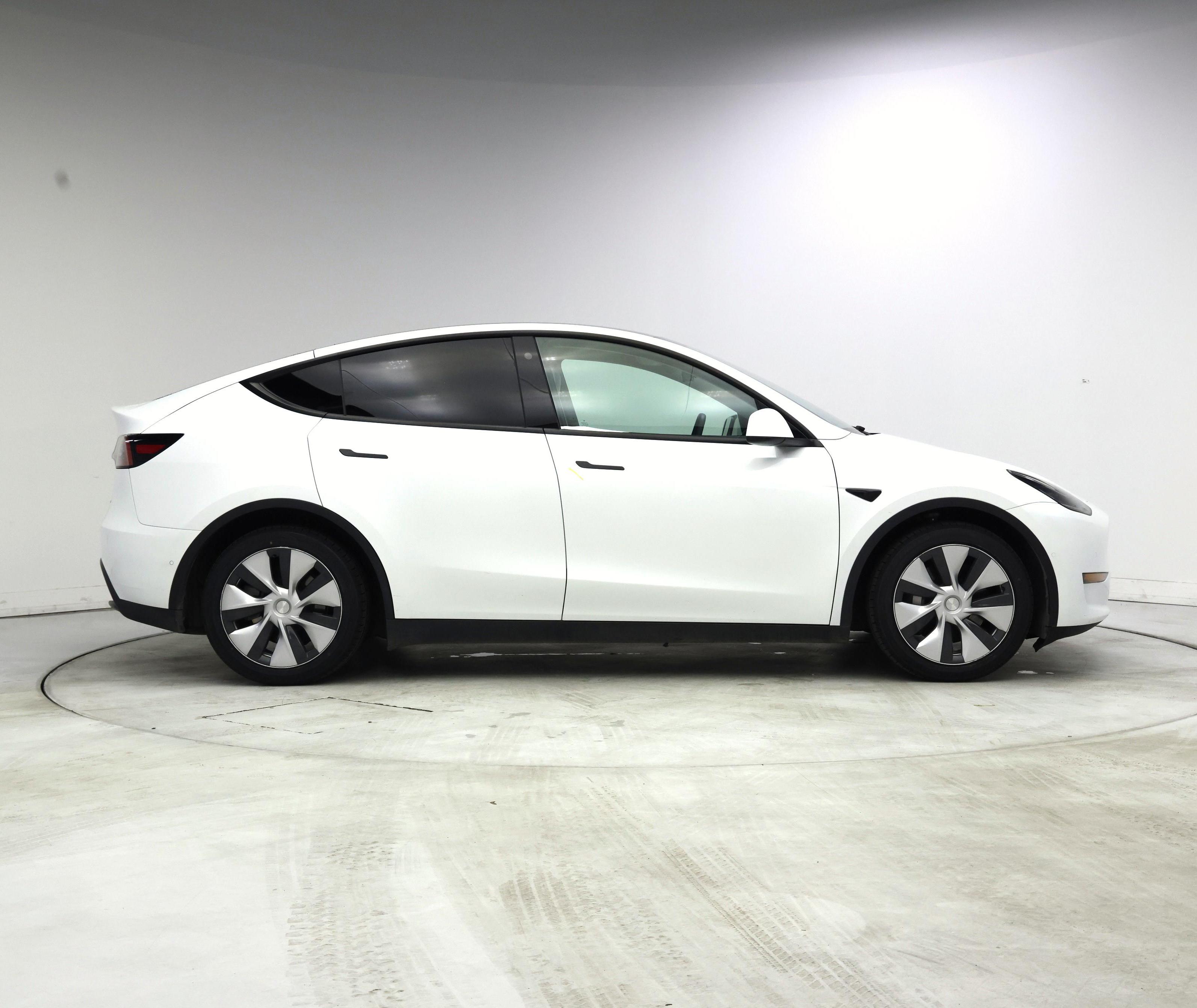 Thumbnail: 2022 Tesla Model Y - 7