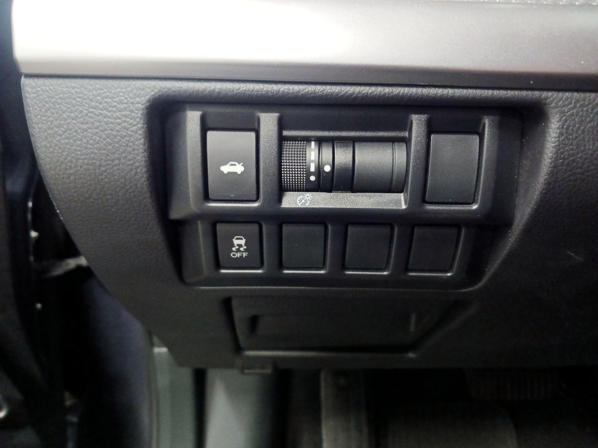 Thumbnail: 2016 Subaru Legacy - 13