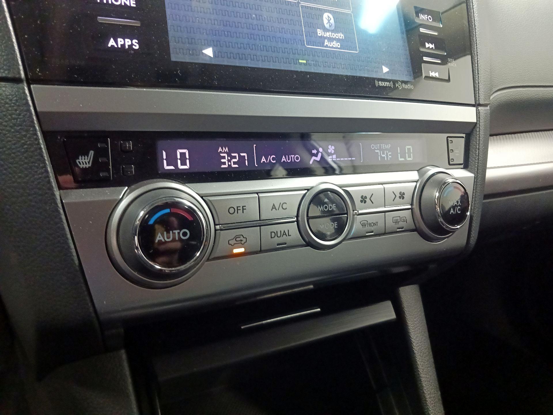 Thumbnail: 2016 Subaru Legacy - 16