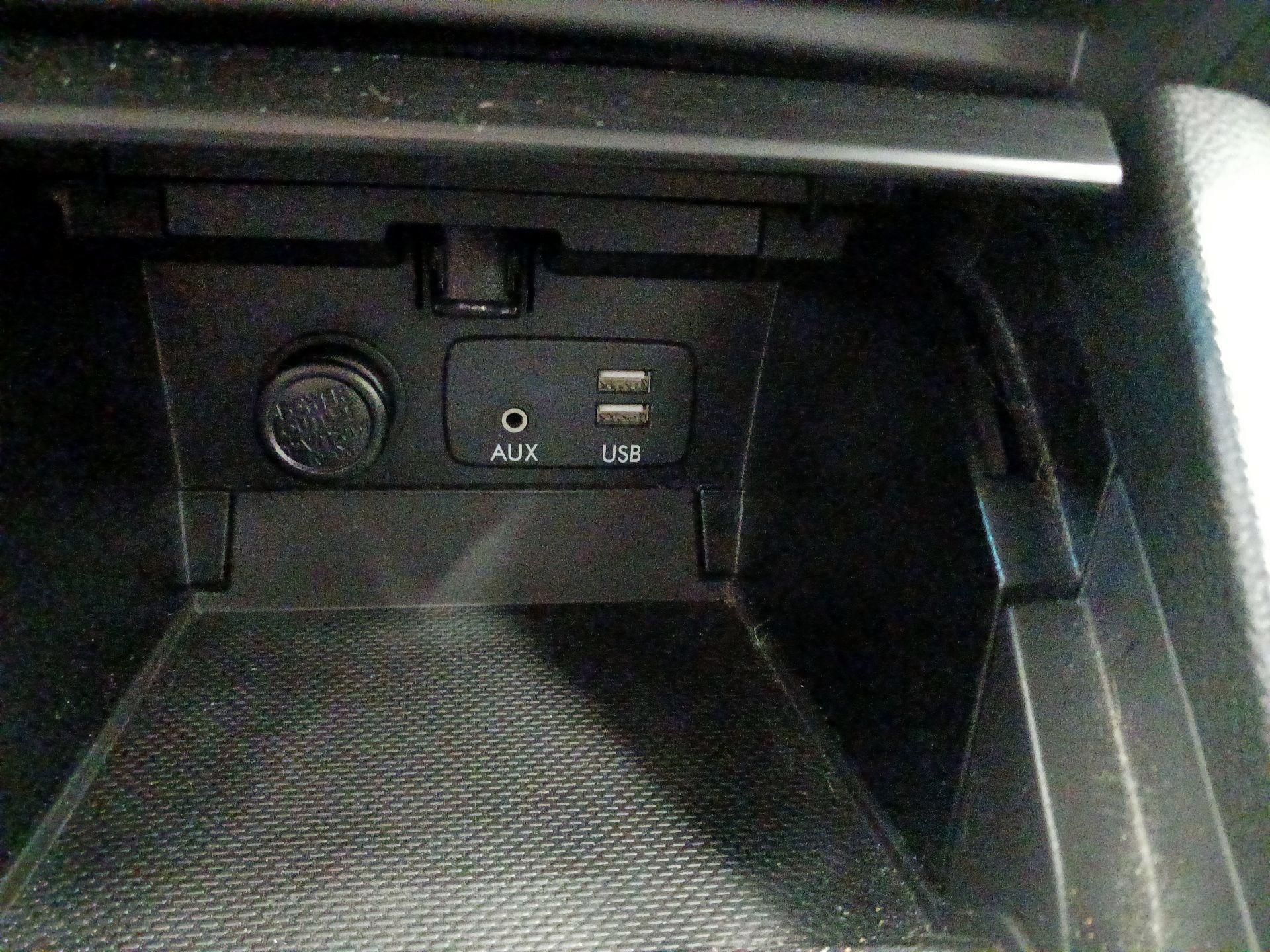 Thumbnail: 2016 Subaru Legacy - 18