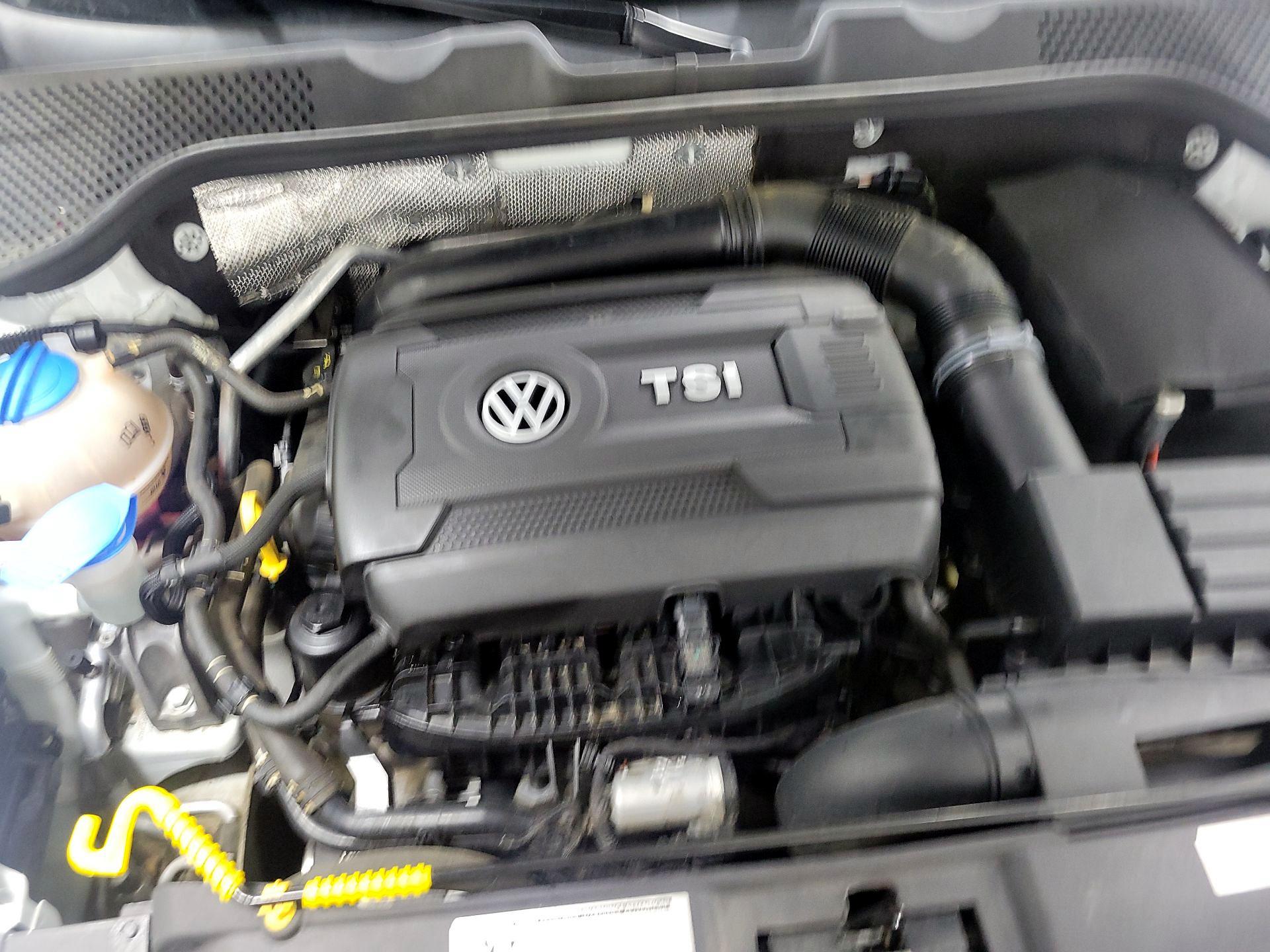 Thumbnail: 2017 Volkswagen Beetle - 19