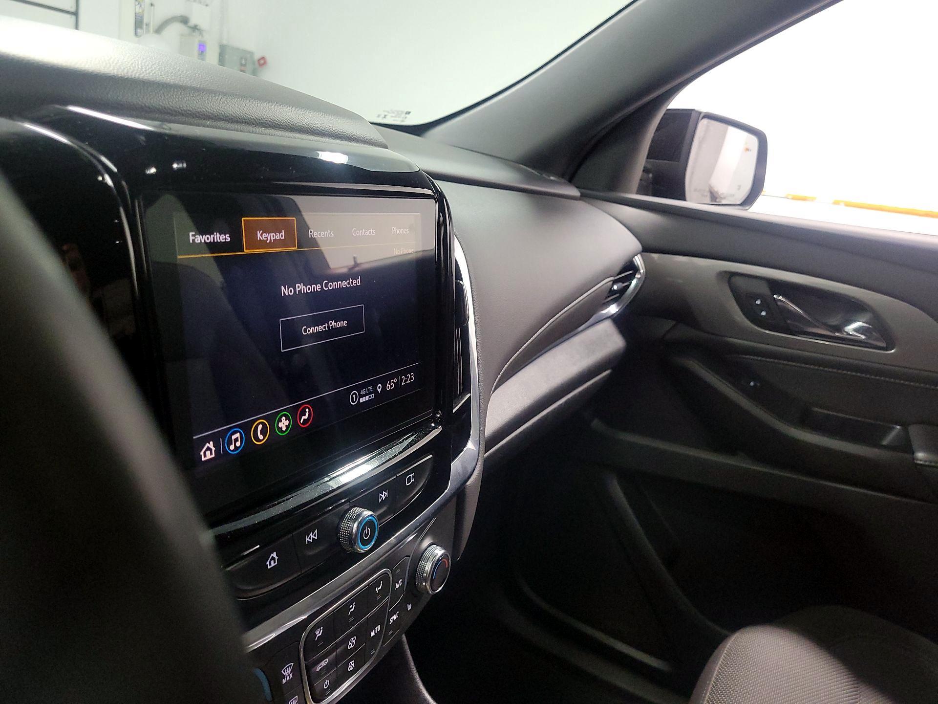 Thumbnail: 2023 Chevrolet Traverse - 14