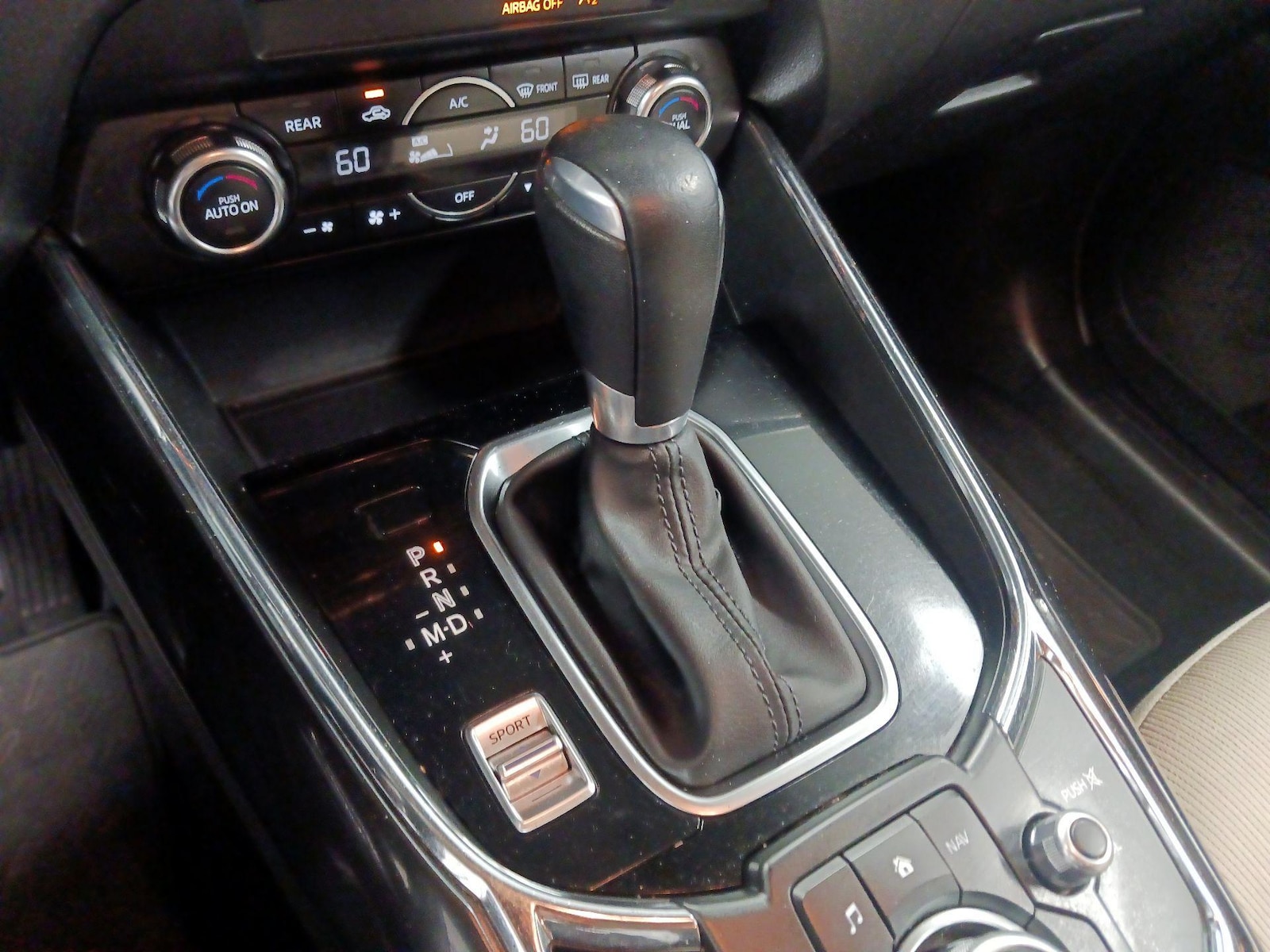 2016 Mazda CX-9 Sport - Photo 16