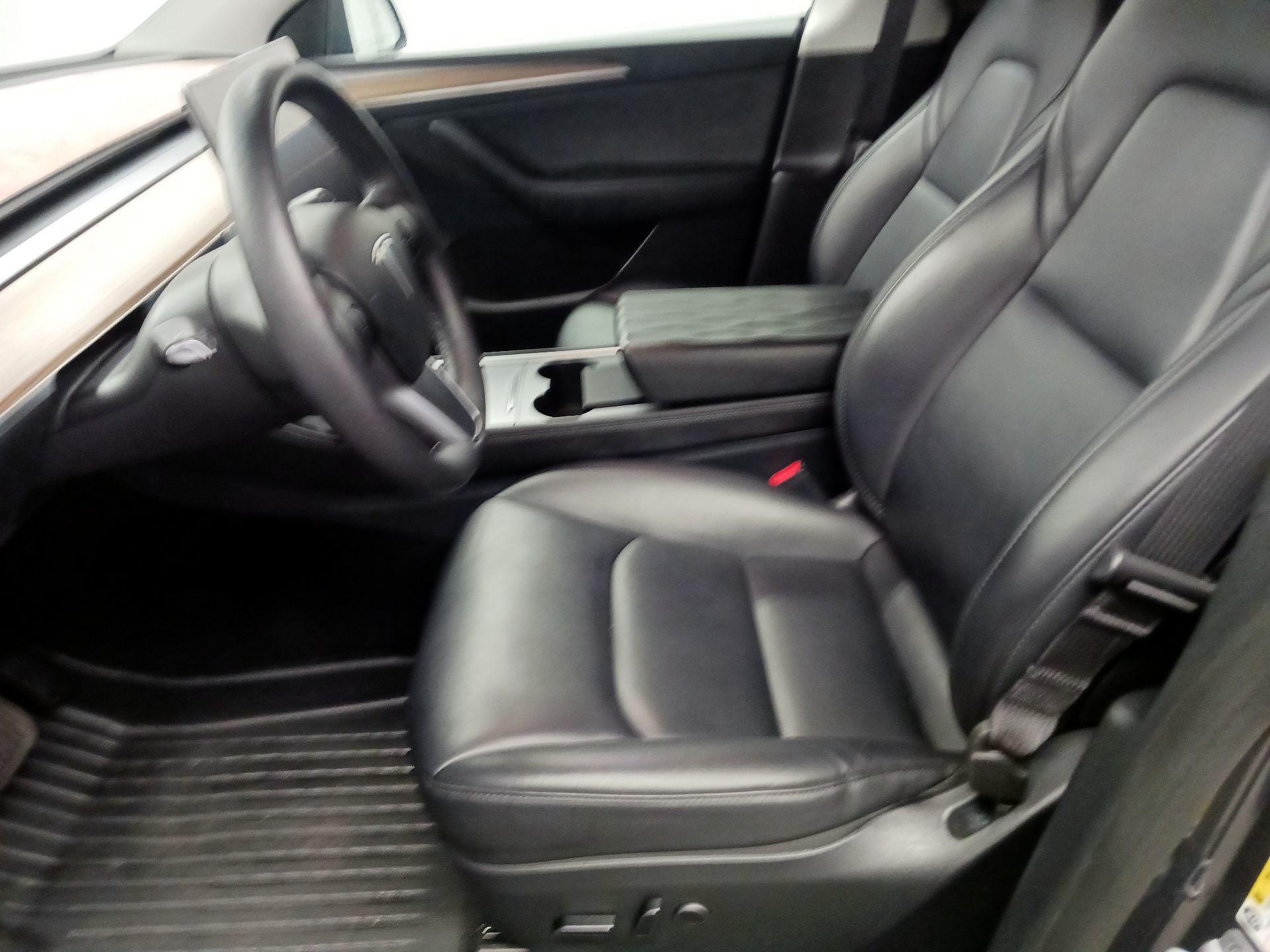 Thumbnail: 2023 Tesla Model Y - 11