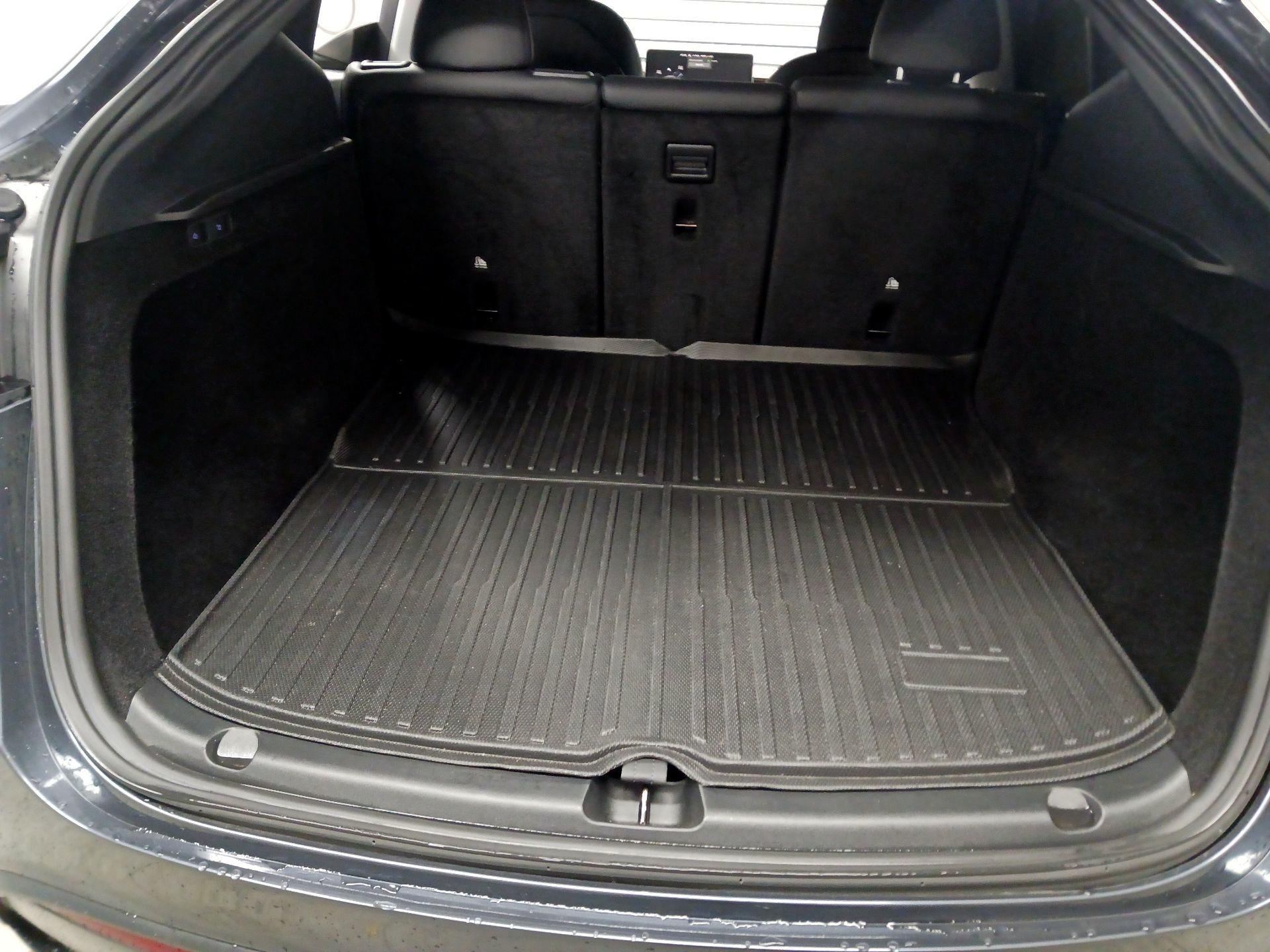 Thumbnail: 2023 Tesla Model Y - 16