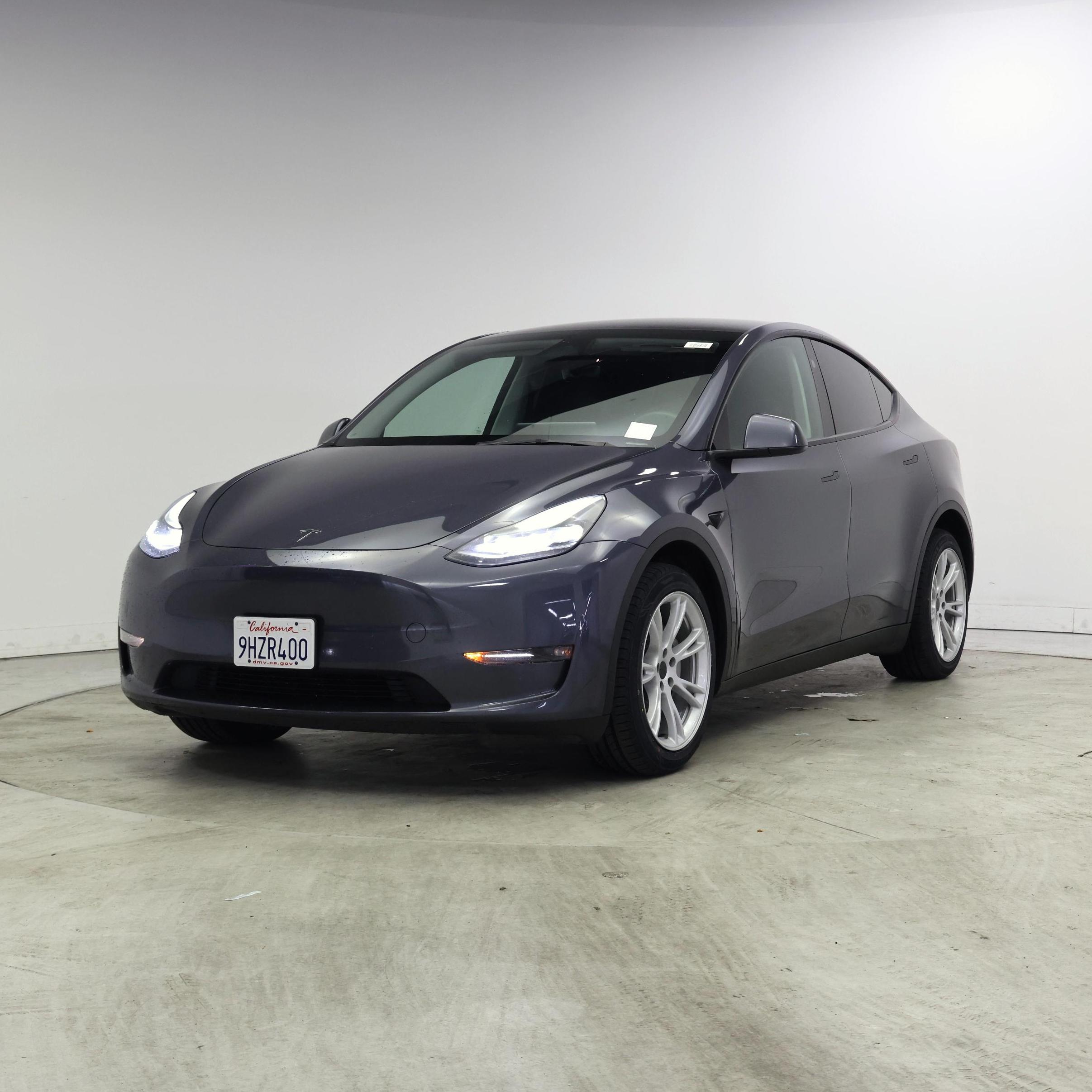 Thumbnail: 2023 Tesla Model Y - 4