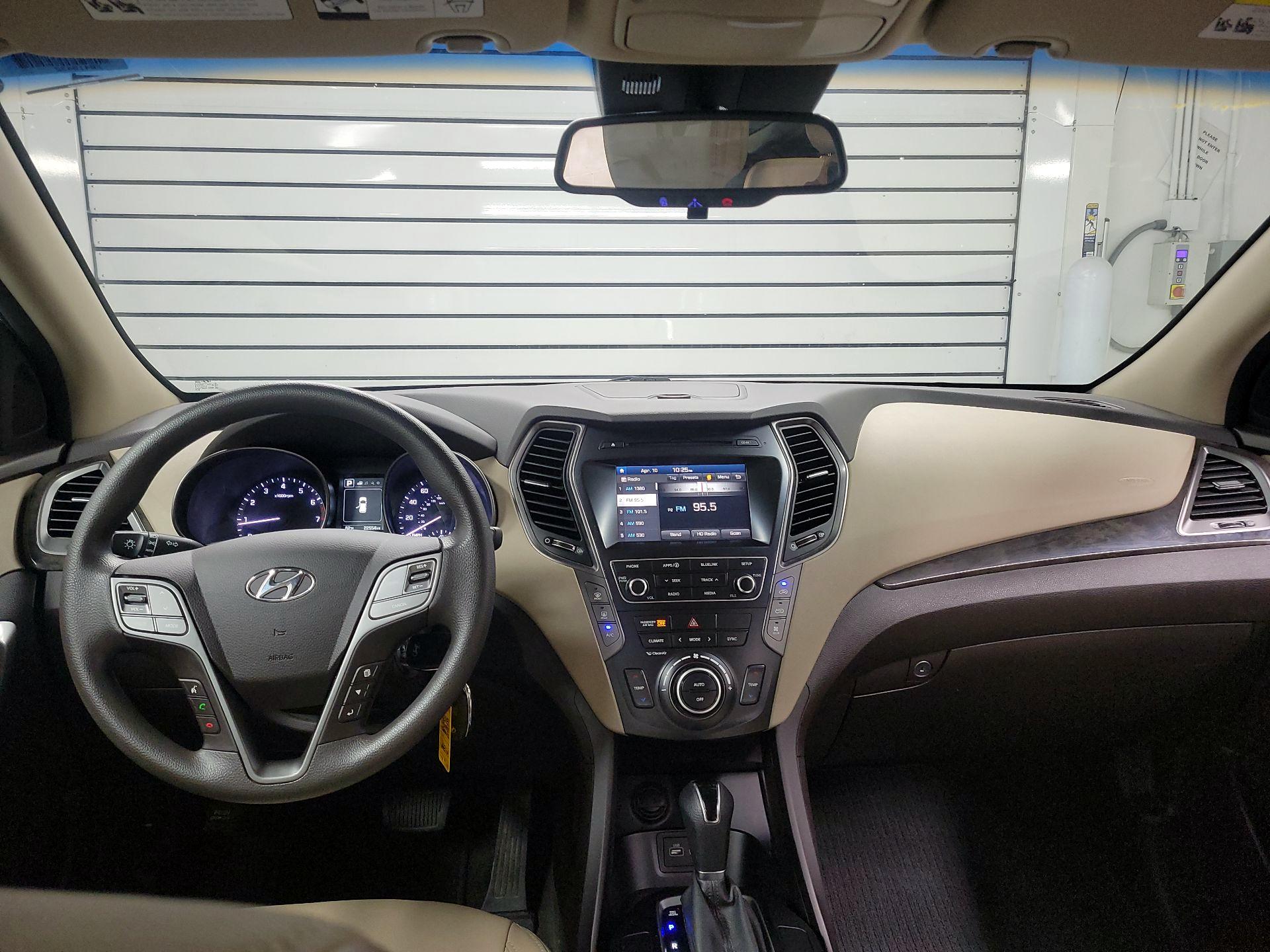 Thumbnail: 2018 Hyundai Santa Fe - 9