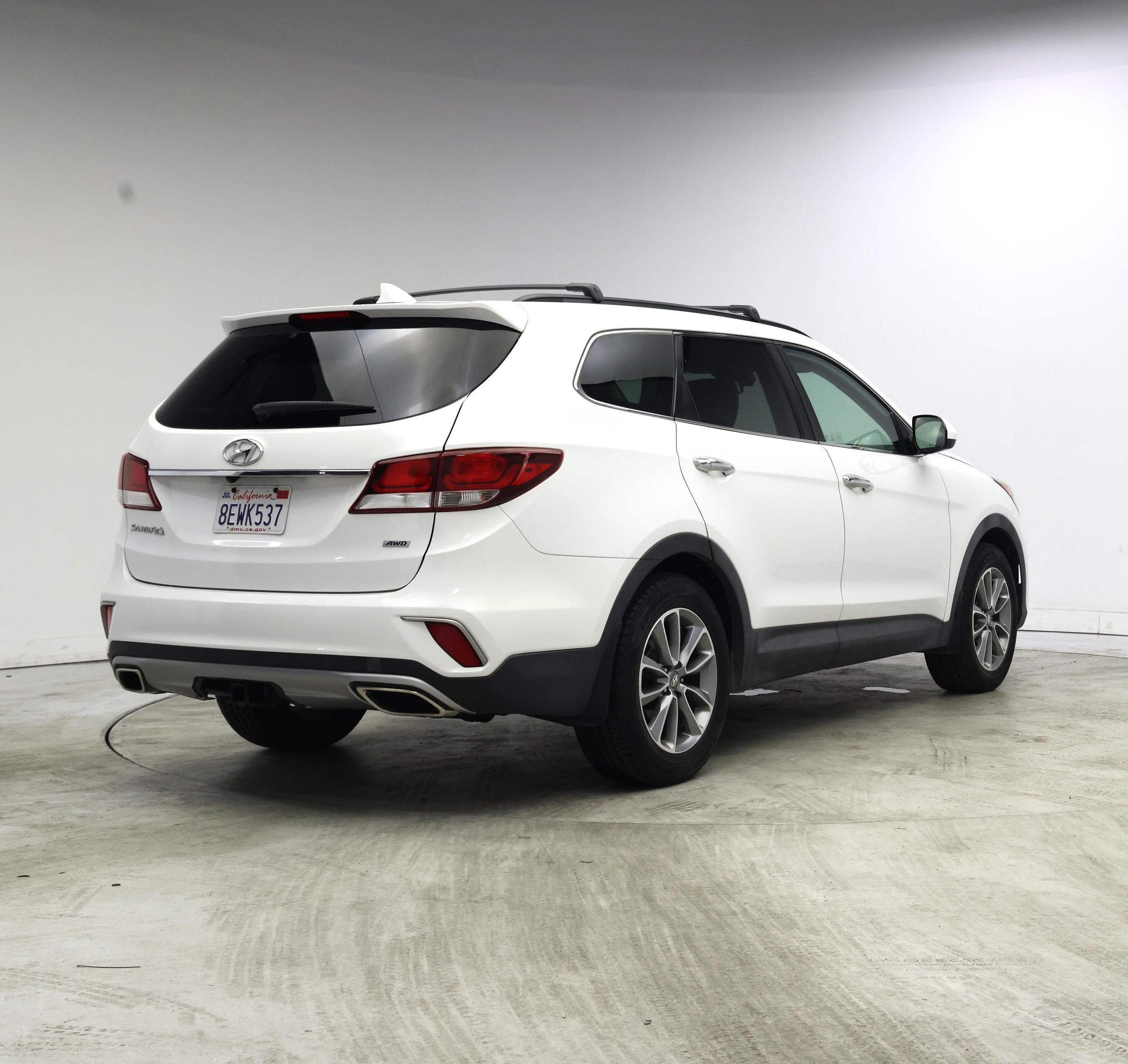 Thumbnail: 2018 Hyundai Santa Fe - 8