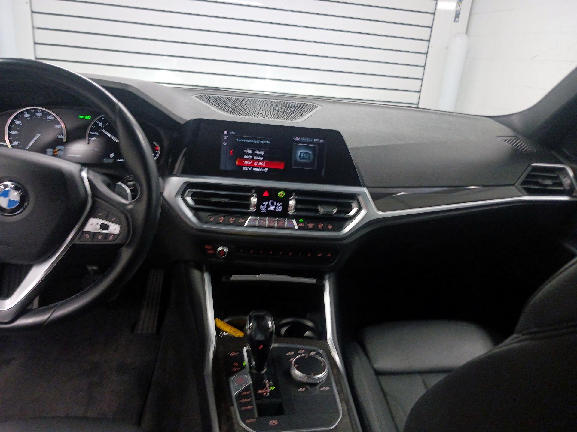 Thumbnail: 2020 BMW 3 Series - 9