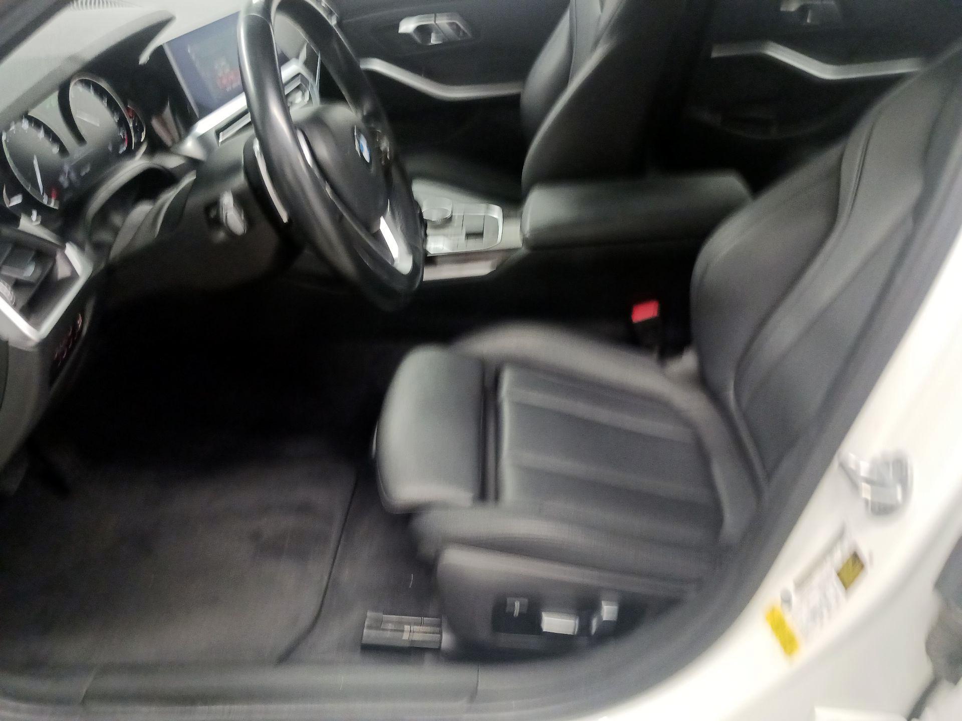 Thumbnail: 2020 BMW 3 Series - 11