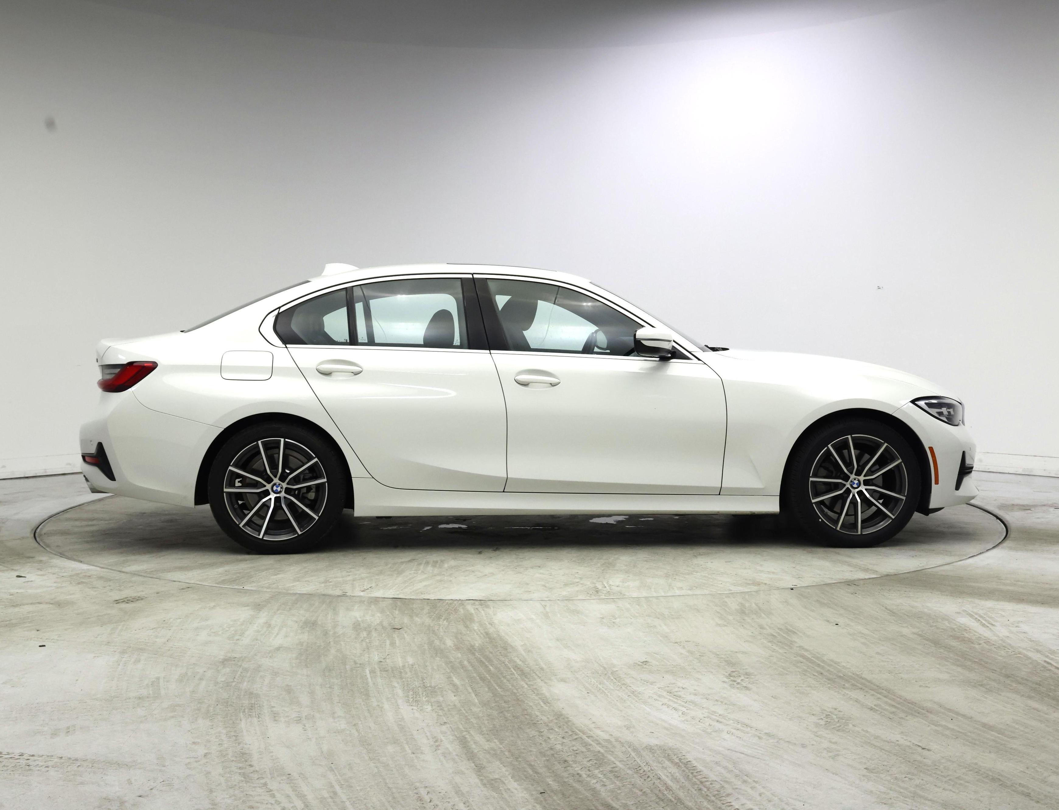 Thumbnail: 2020 BMW 3 Series - 7