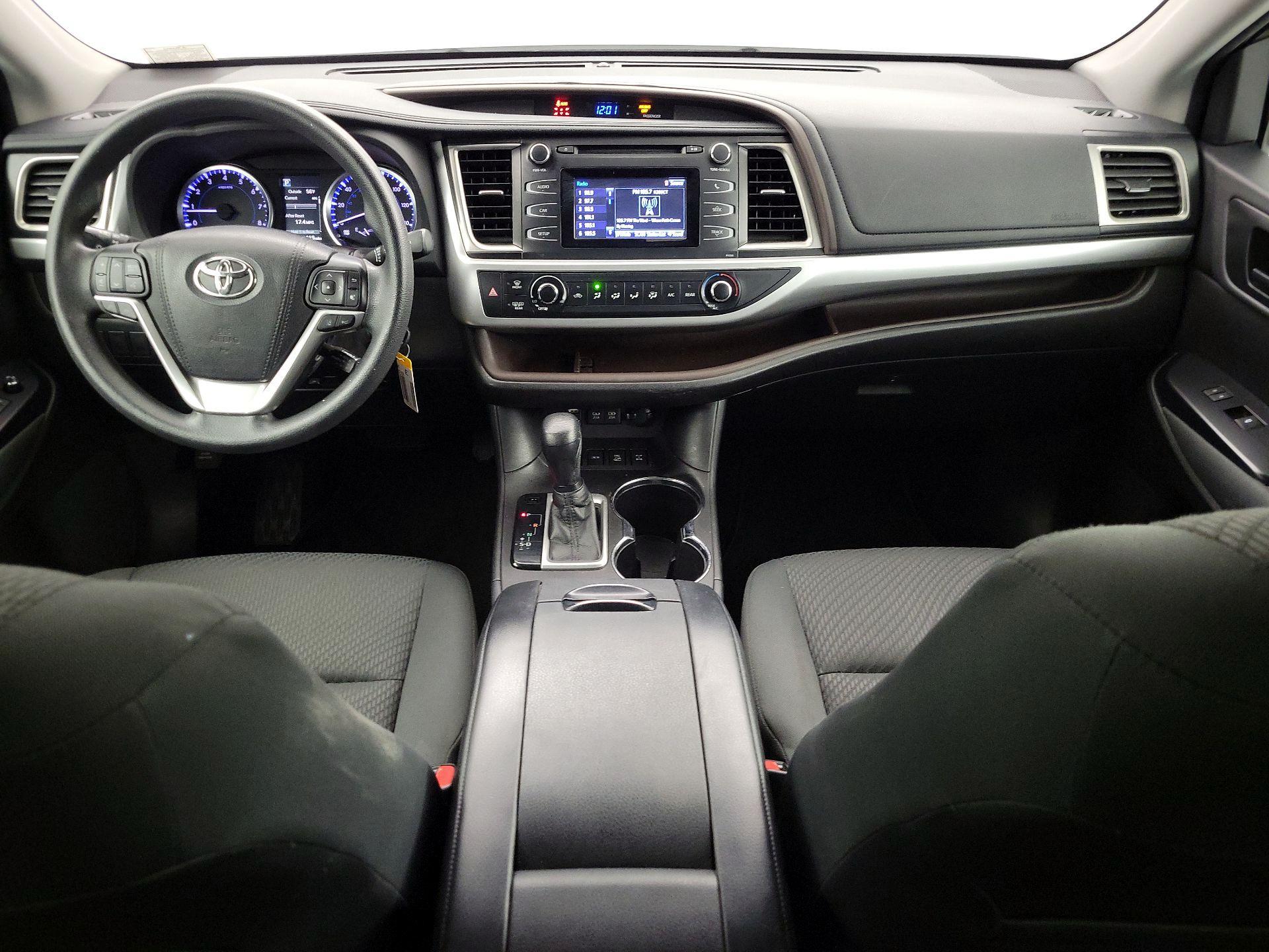 Thumbnail: 2018 Toyota Highlander - 9