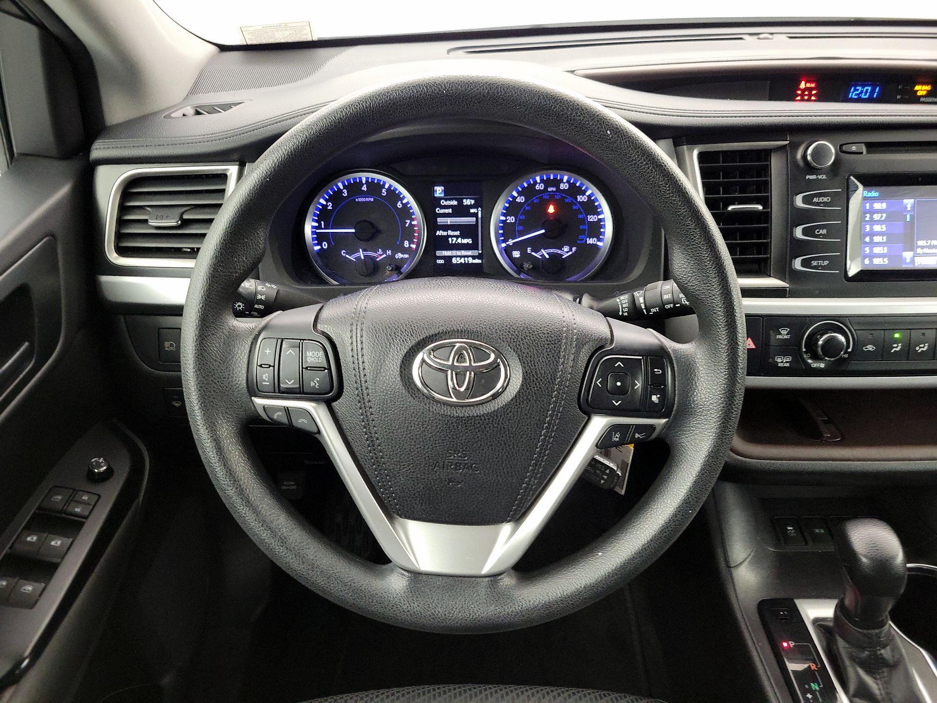 Thumbnail: 2018 Toyota Highlander - 10