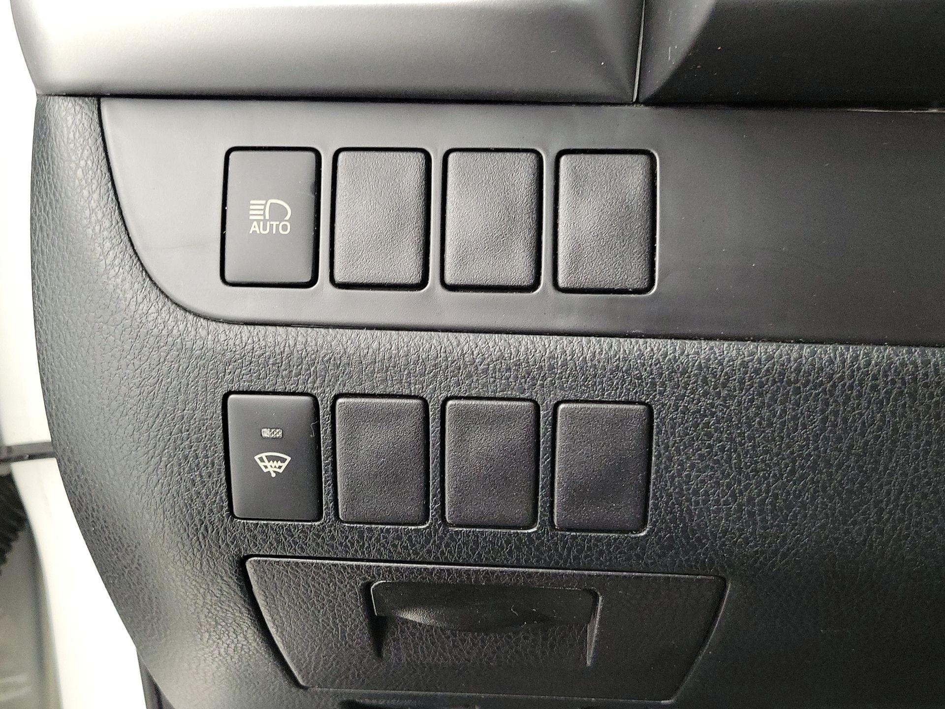 Thumbnail: 2018 Toyota Highlander - 13