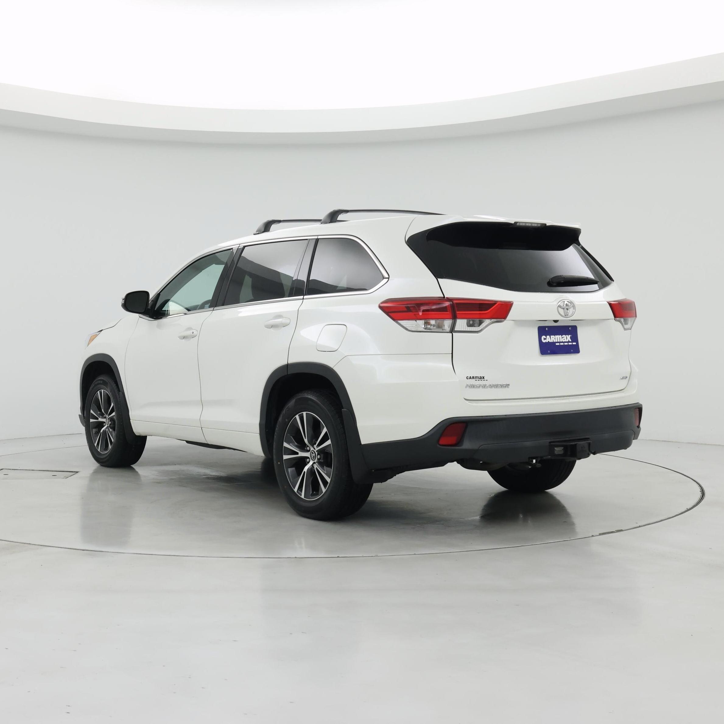 Thumbnail: 2018 Toyota Highlander - 2