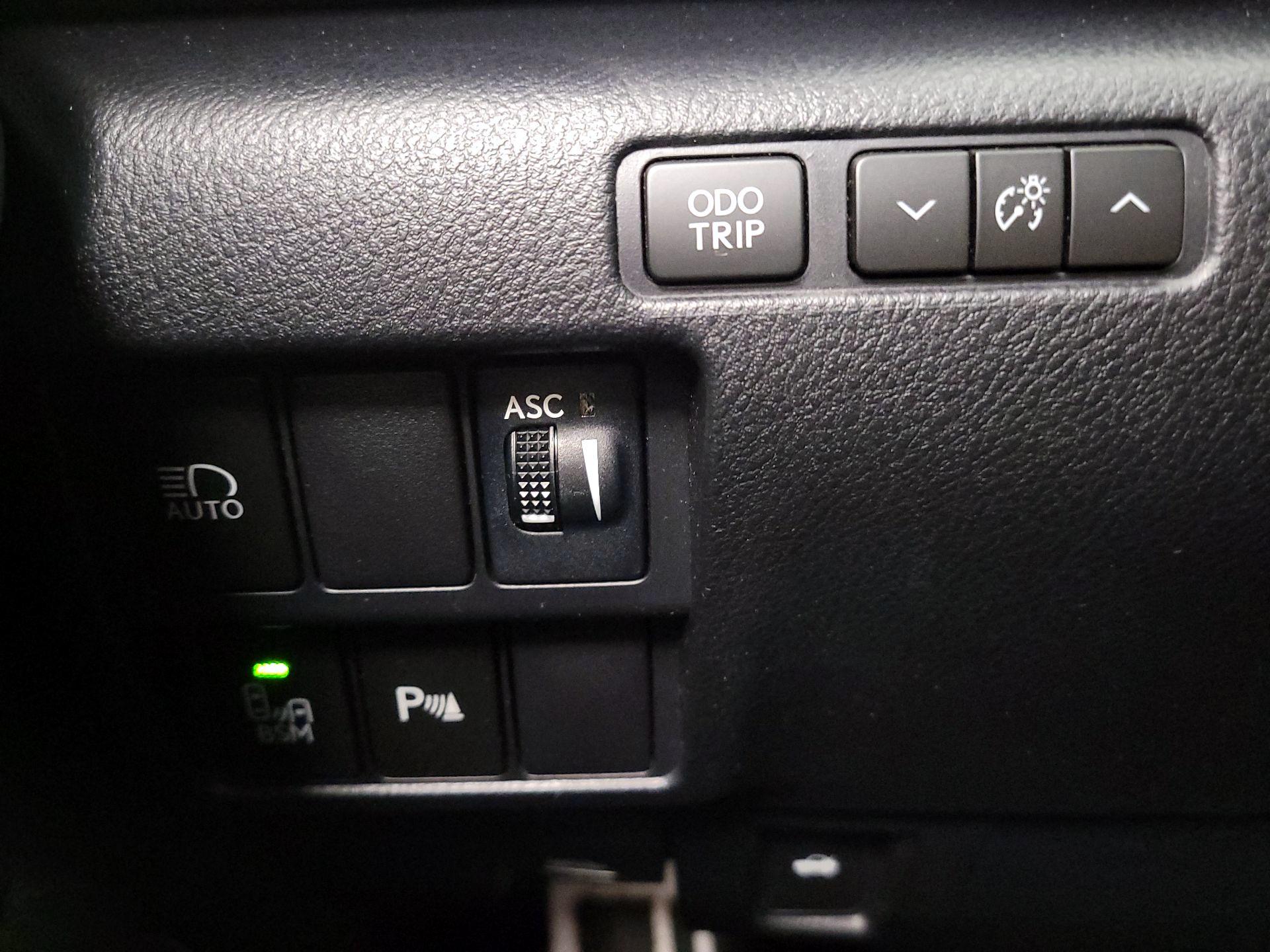 Thumbnail: 2021 Lexus RC - 13