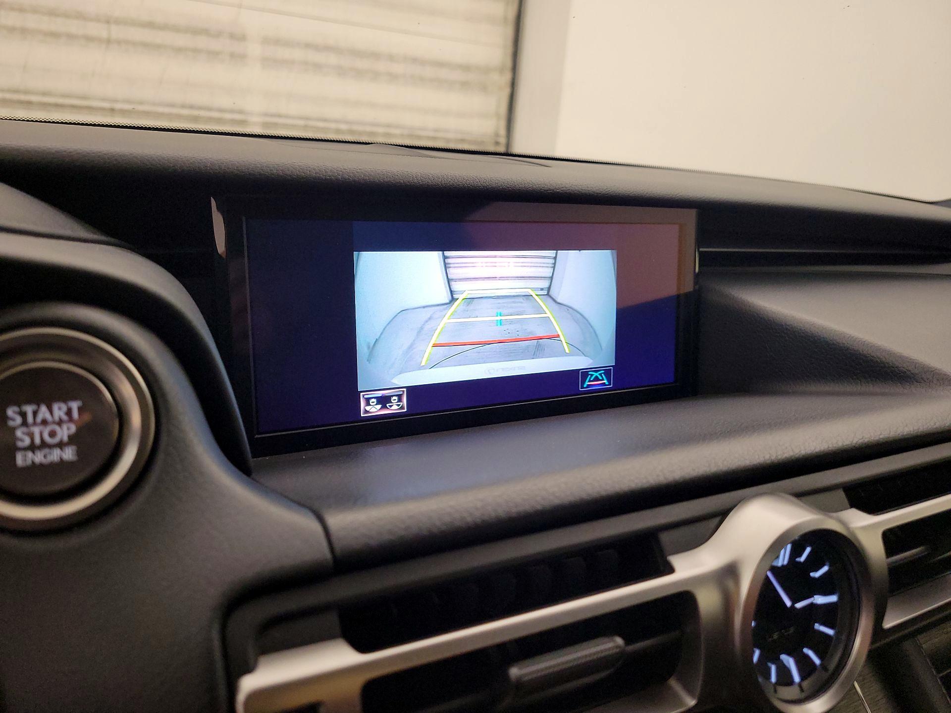 Thumbnail: 2021 Lexus RC - 15