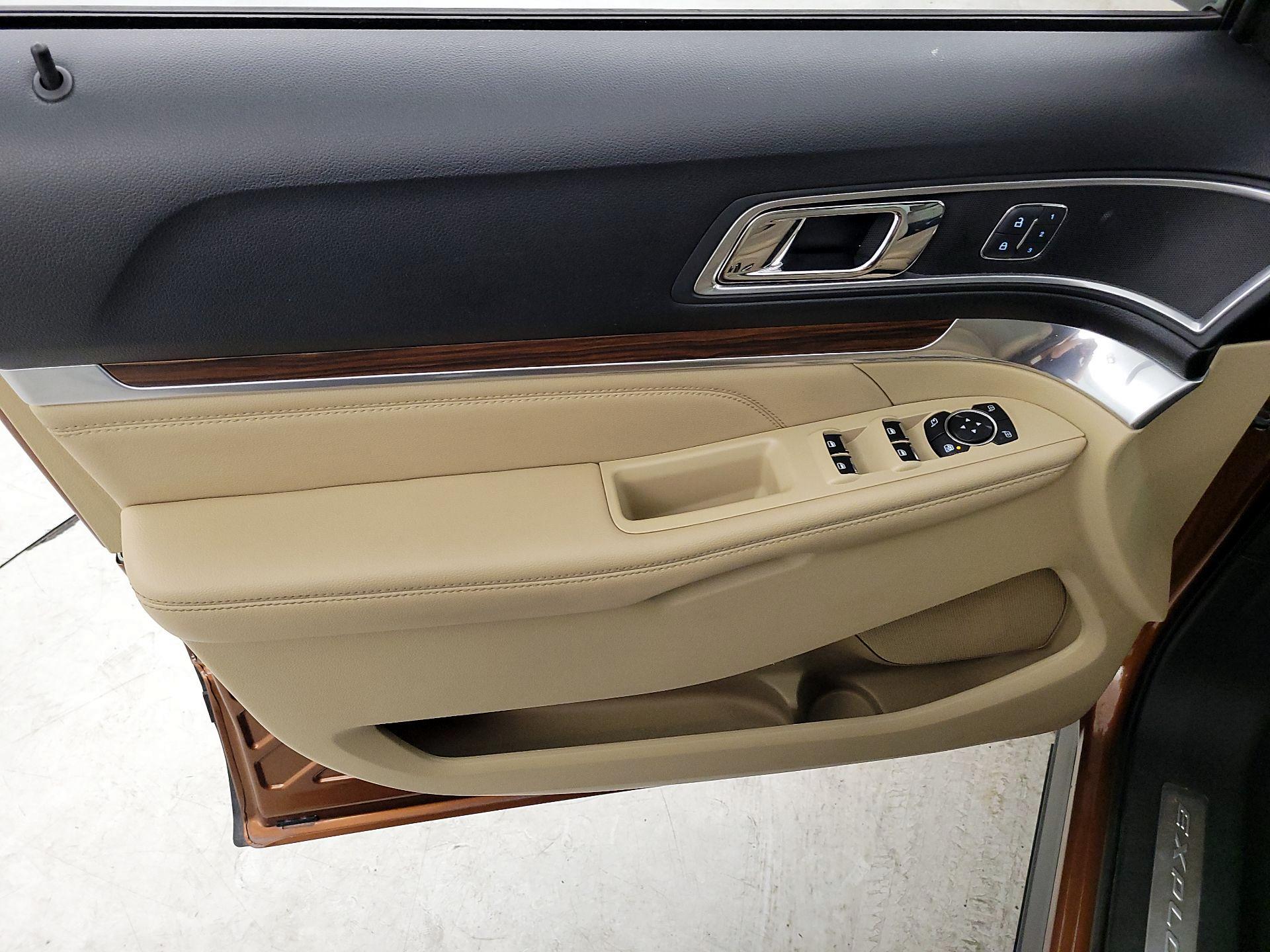 Thumbnail: 2017 Ford Explorer - 12