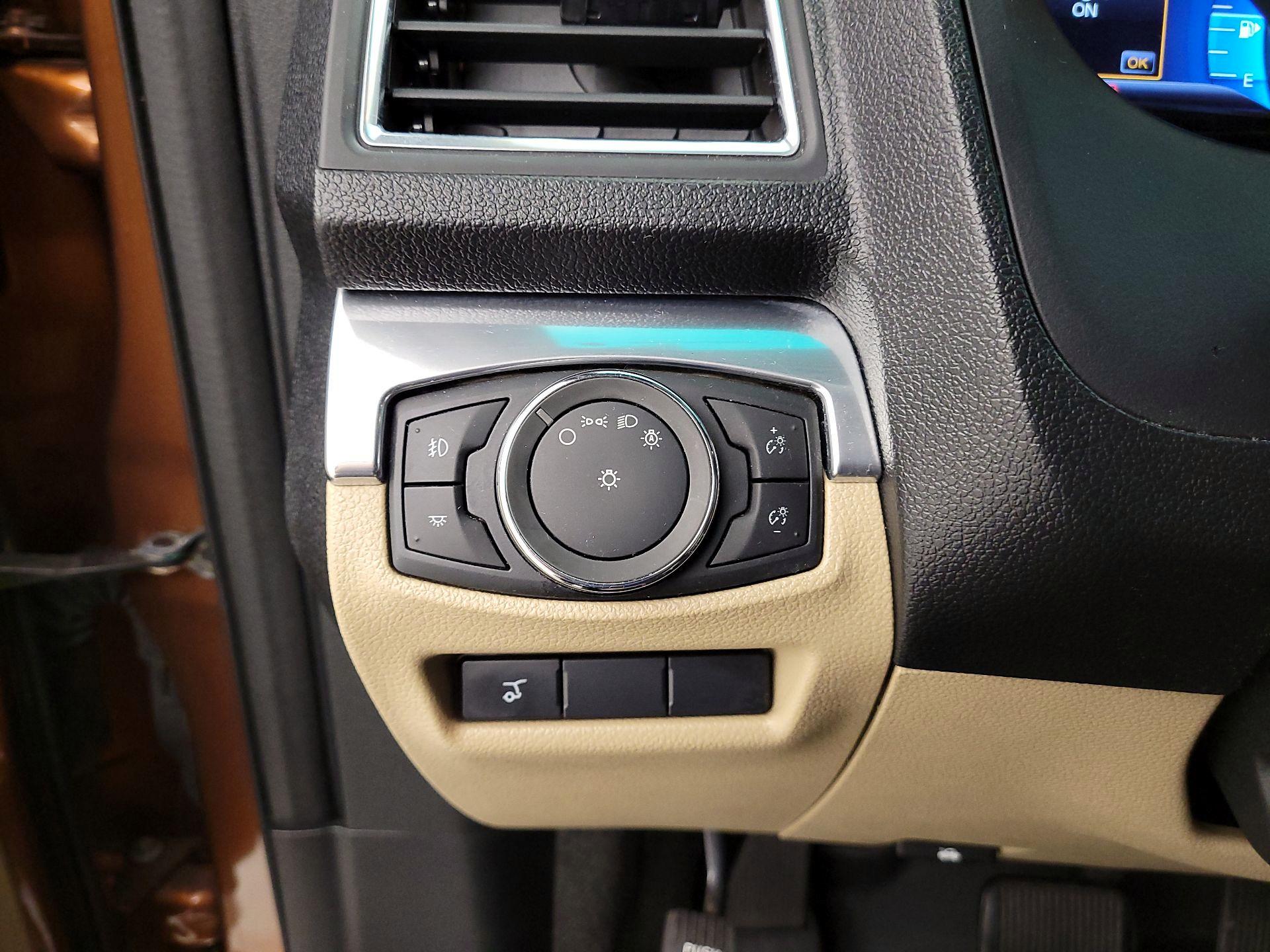 Thumbnail: 2017 Ford Explorer - 13