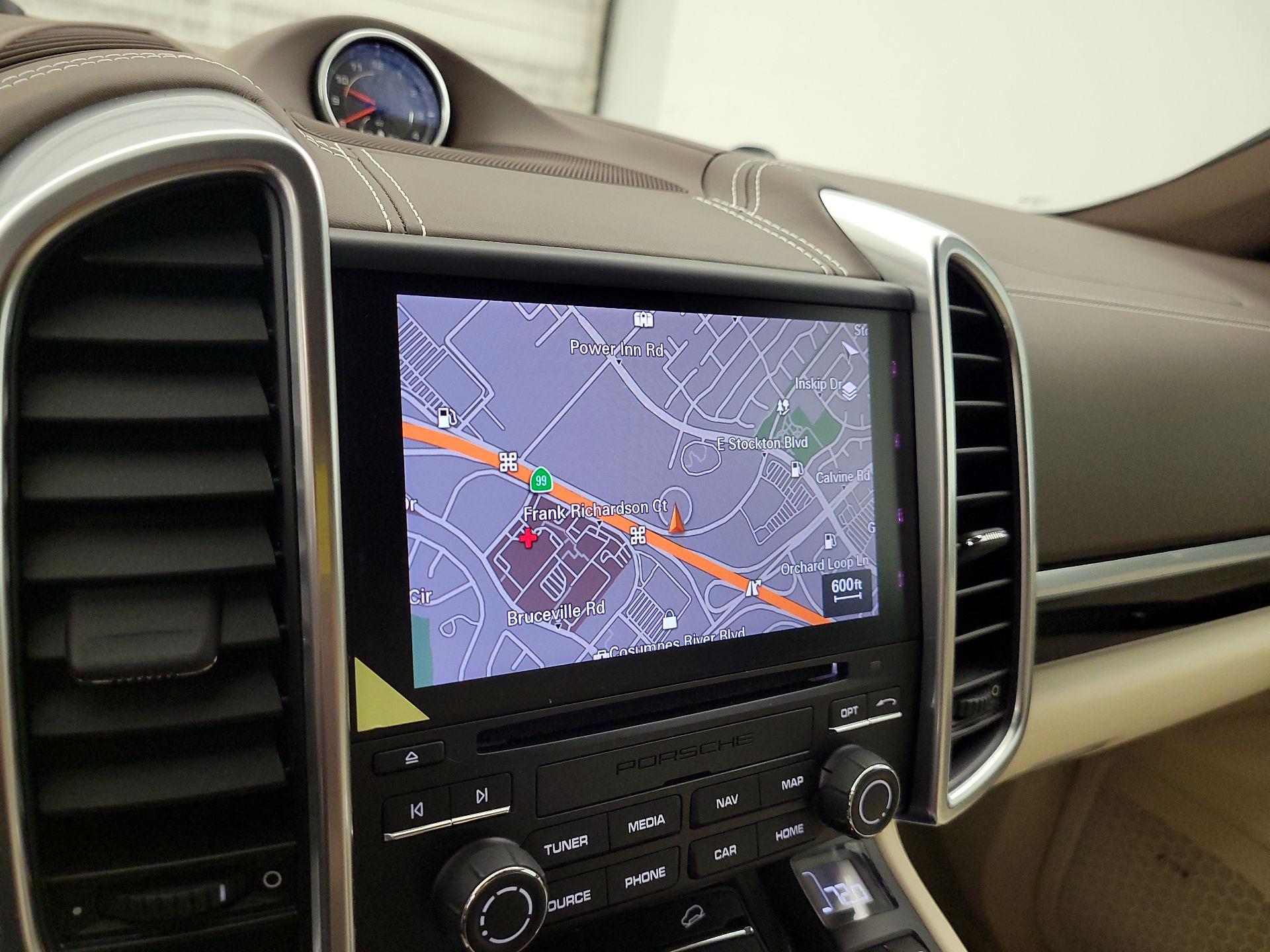 Thumbnail: 2018 Porsche Cayenne - 13