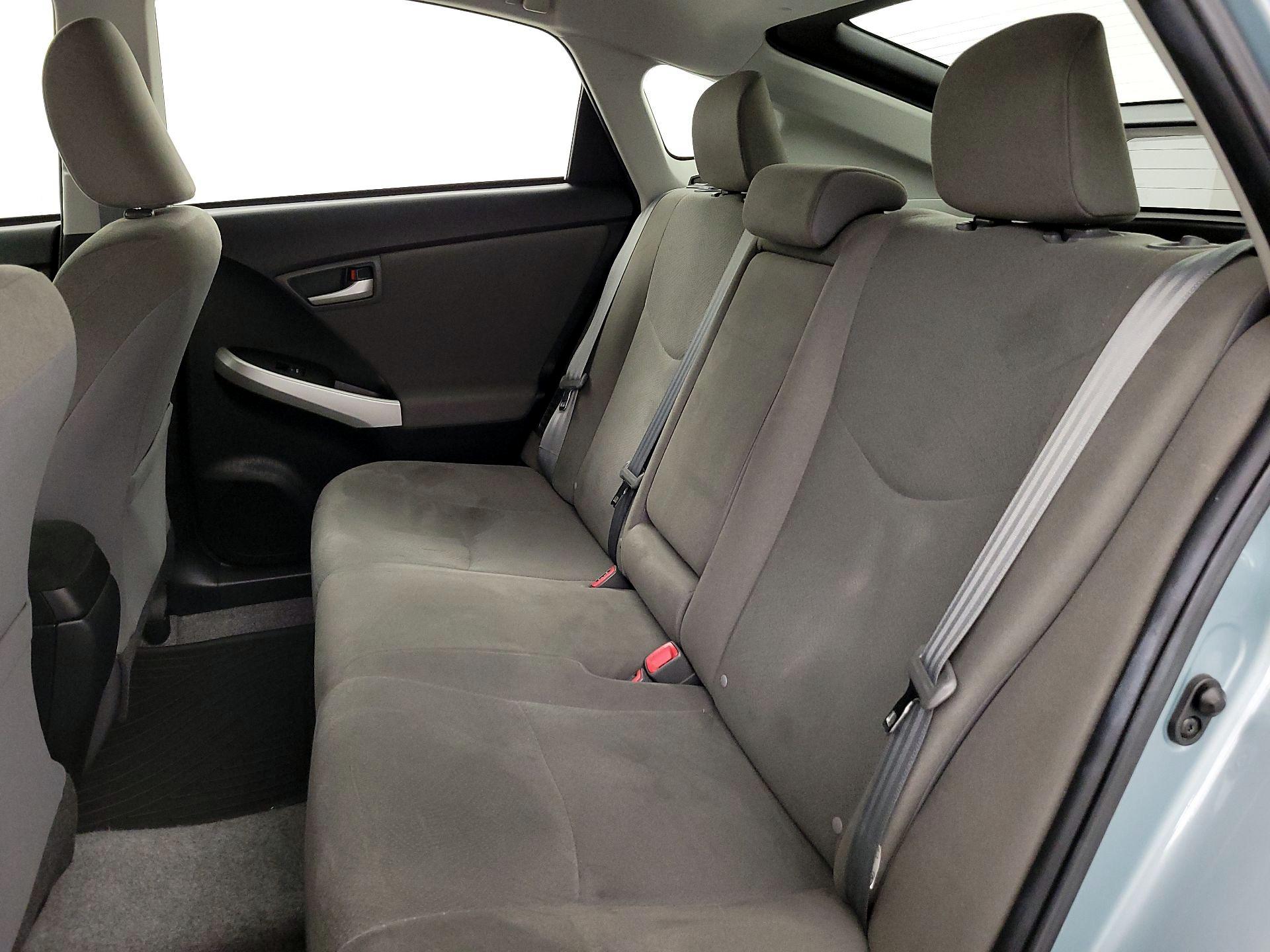 Thumbnail: 2015 Toyota Prius - 18