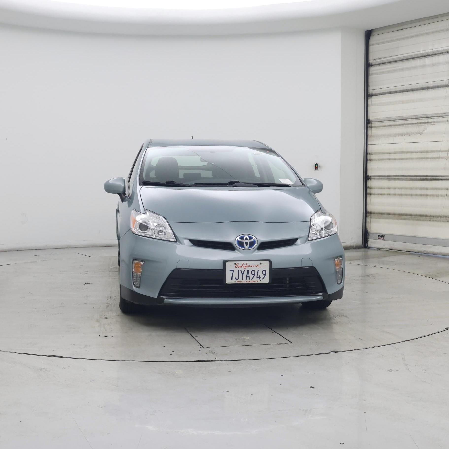 Thumbnail: 2015 Toyota Prius - 5