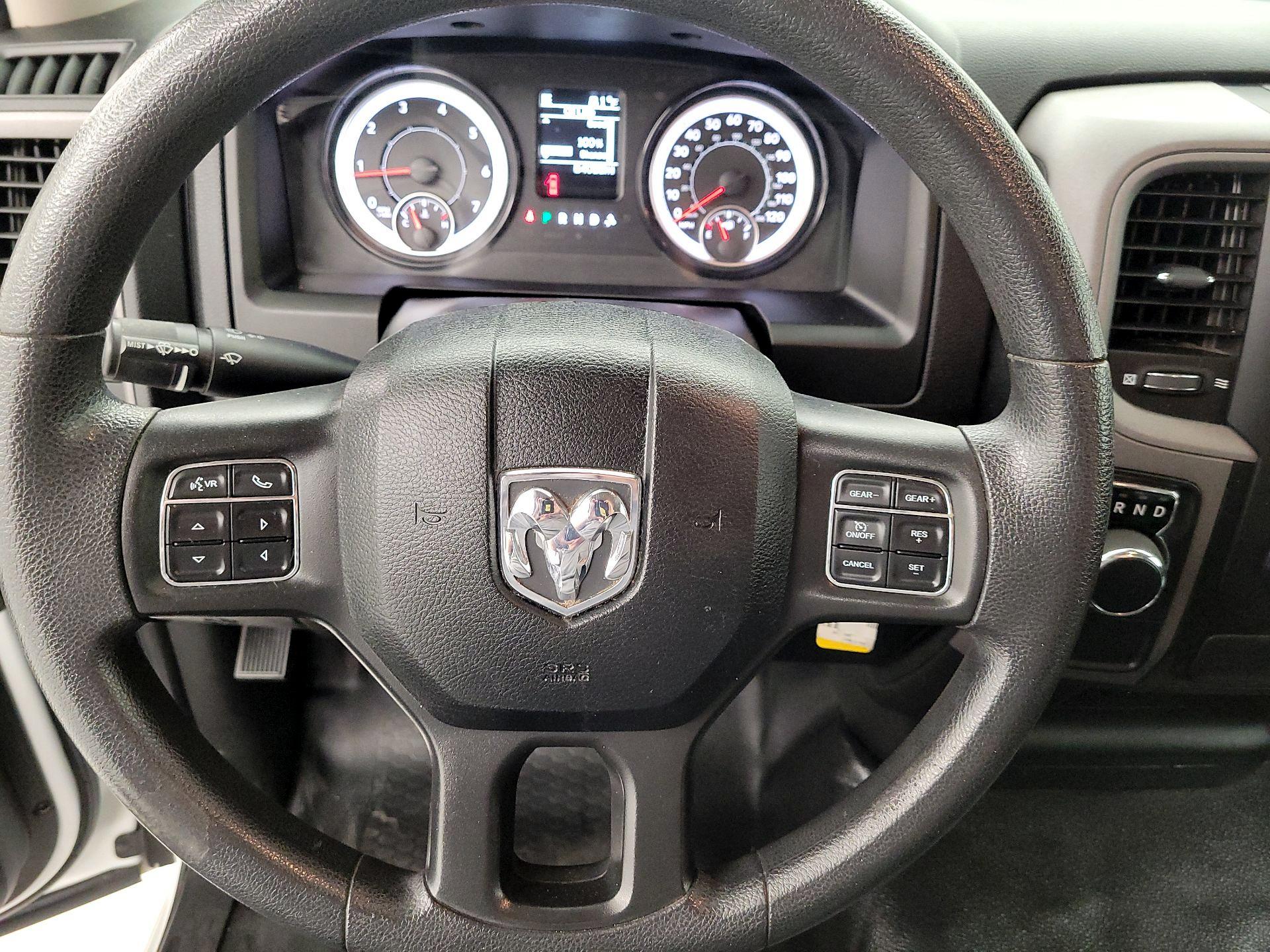 Thumbnail: 2021 RAM 1500 Classic - 10