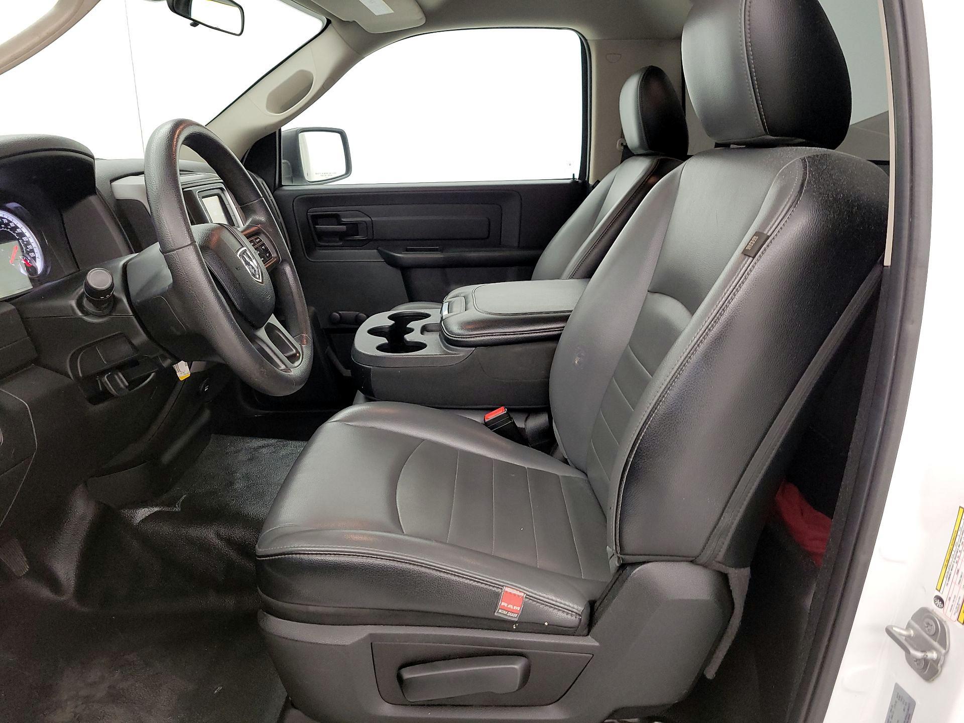 Thumbnail: 2021 RAM 1500 Classic - 11